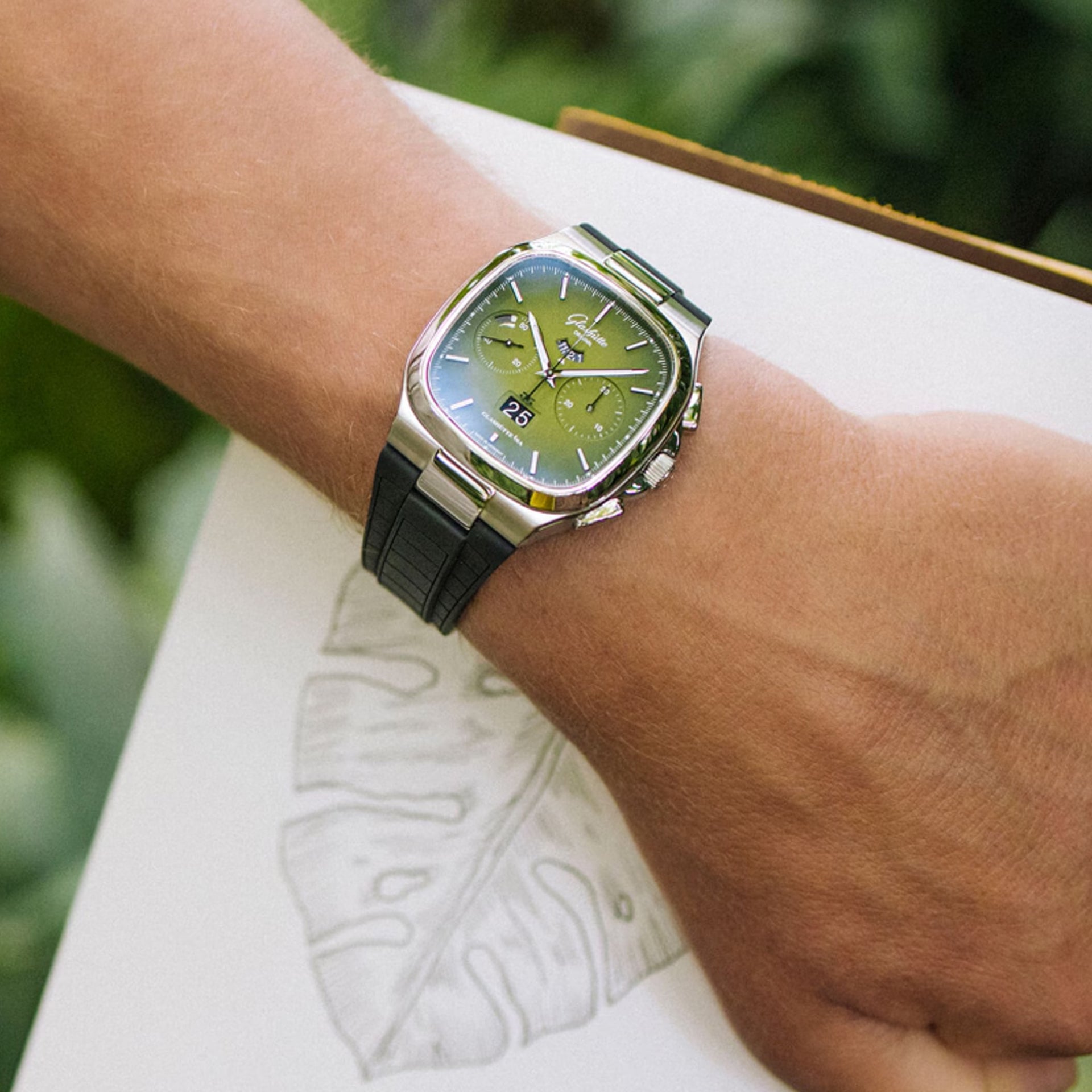Glashütte Original Seventies Chronograph Panorama Date Fab Green on Rubber Strap