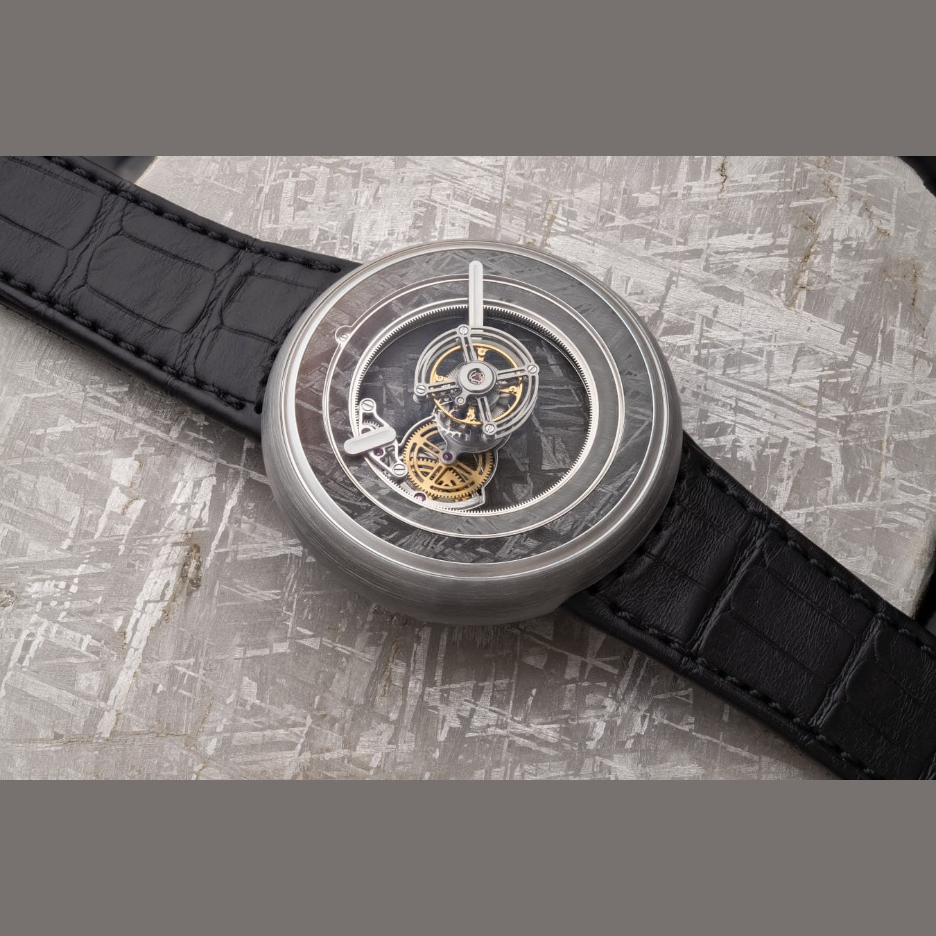 Kross Studio KS 05 Central Floating Tourbillon Titanium Meteorite