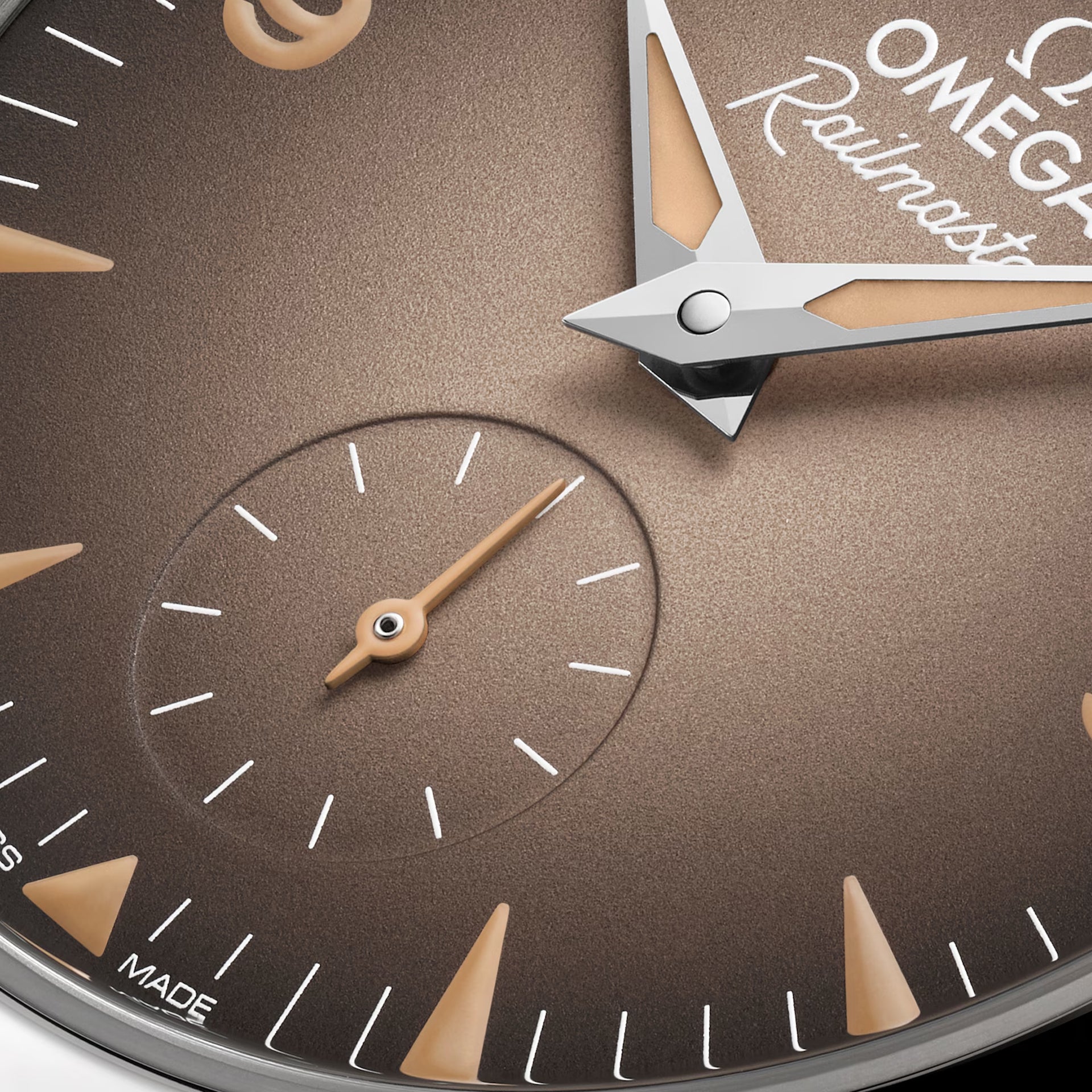Omega 235.10.38.20.13.001 Railmaster on Bracelet