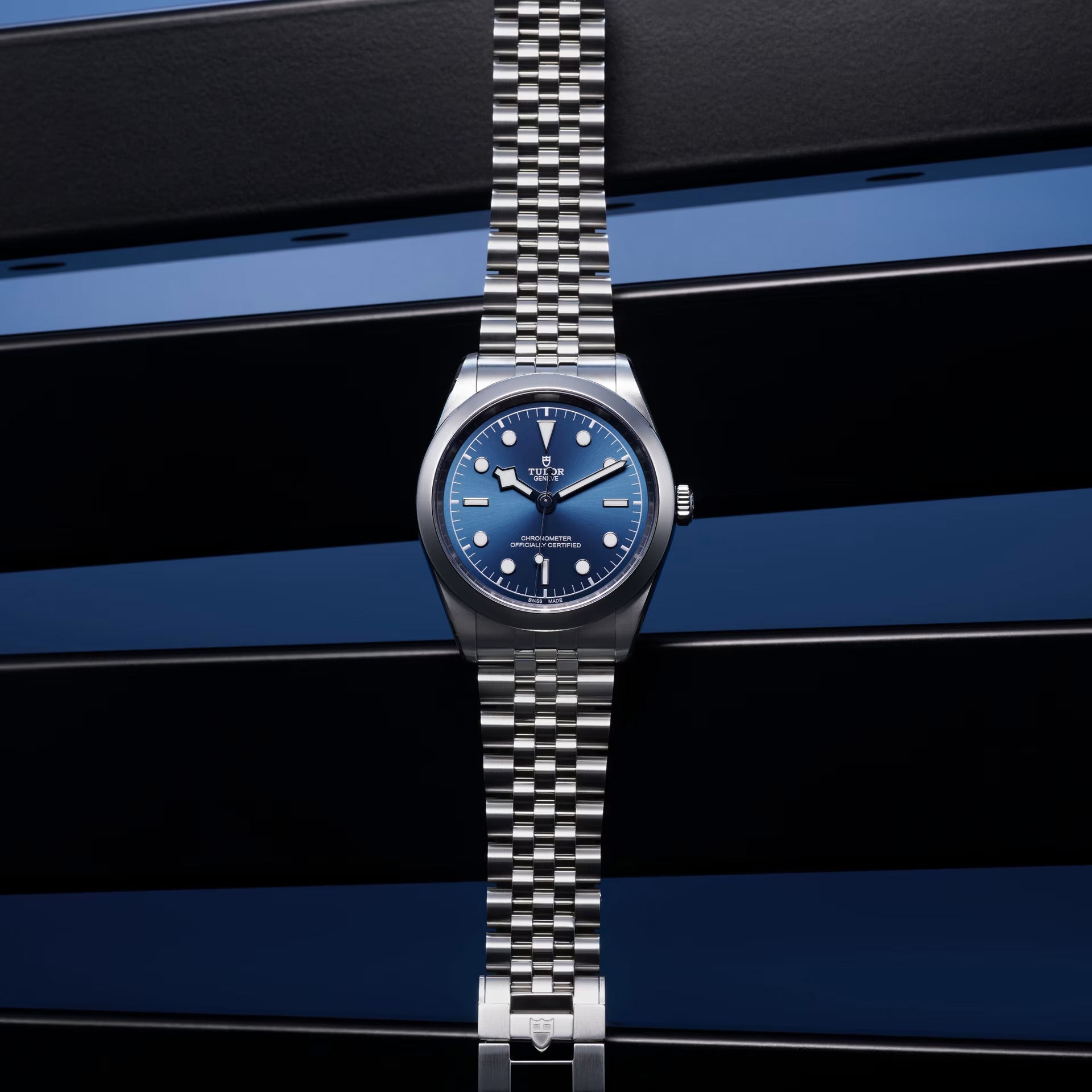TUDOR Black Bay 39 M79660-0002