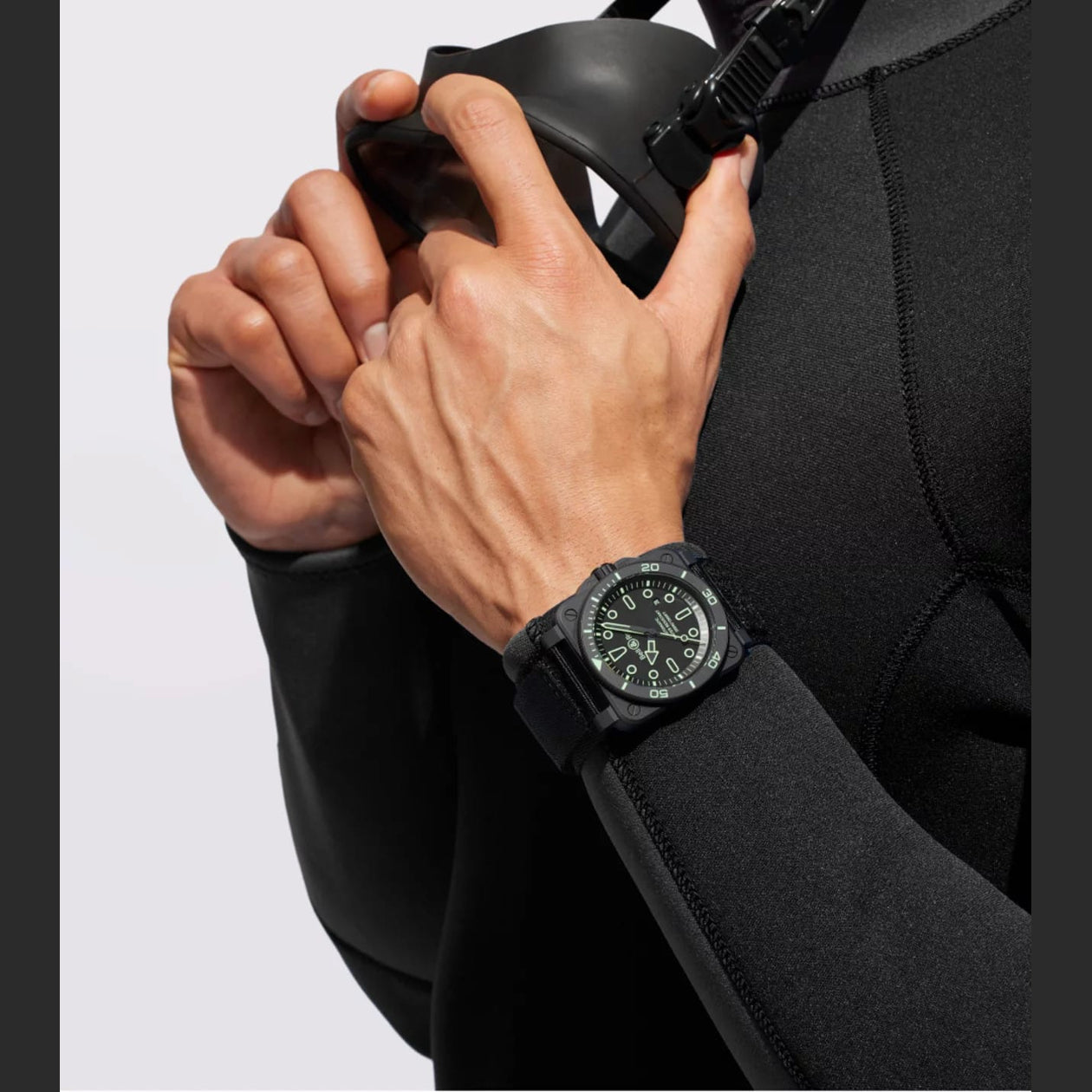 Bell & Ross BR03A-D-OL-CE/SRB Diver Outline Ceramic