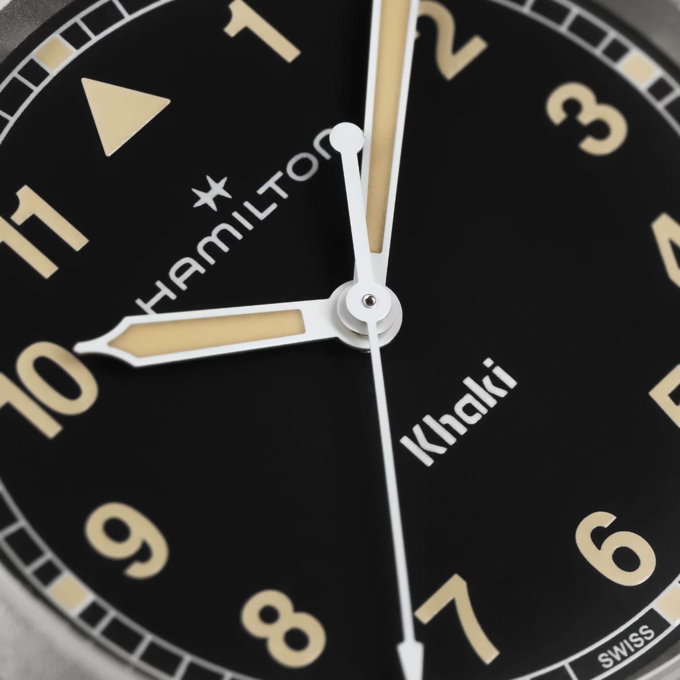 Hamilton H69301131 Khaki Field Quartz 33mm