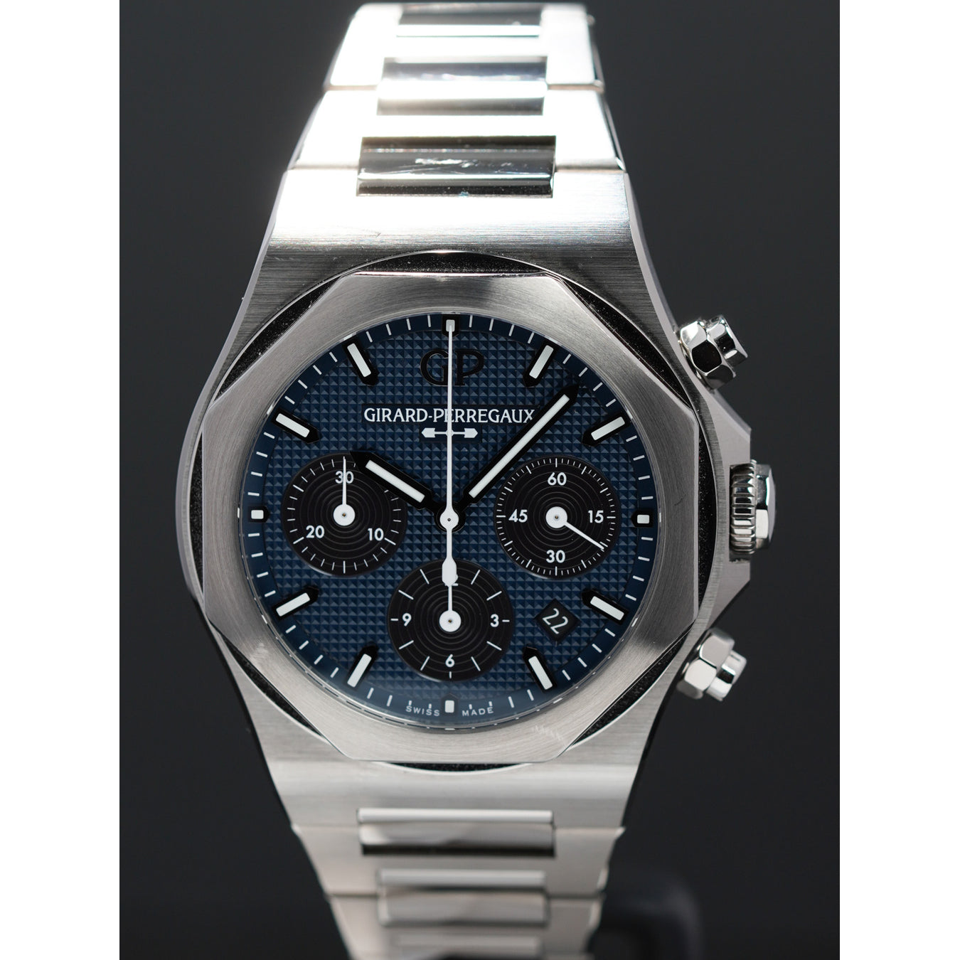 Girard Perregaux 81020-21-3311-1GM Laureato Chronograph Aiiro