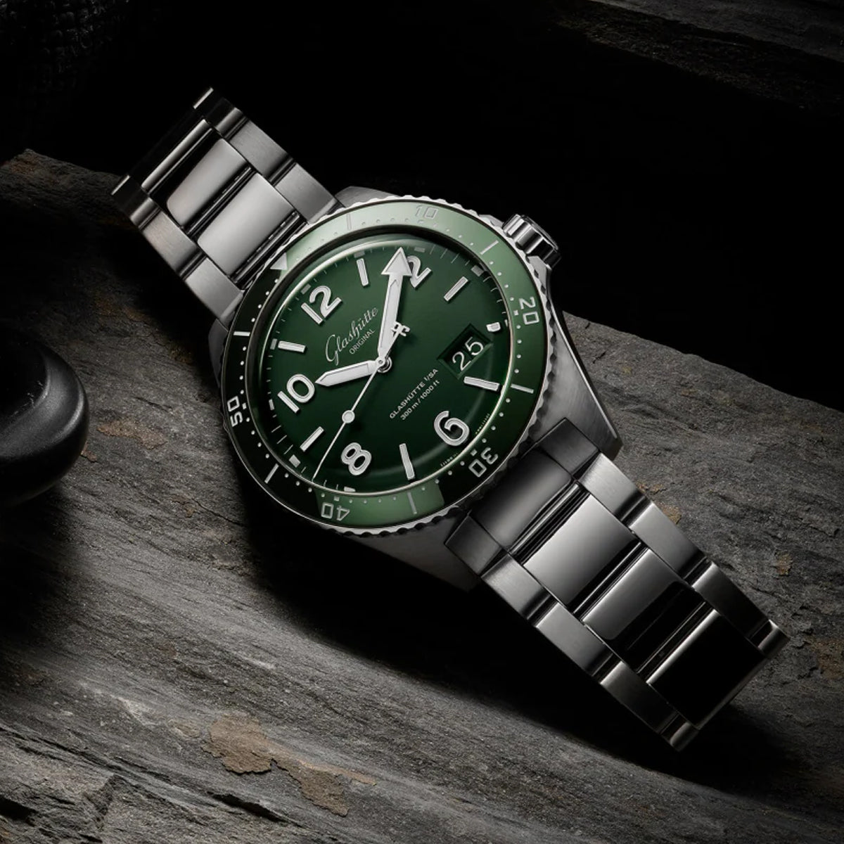 Glashütte Original SeaQ Panorama Date Reed Green on Bracelet