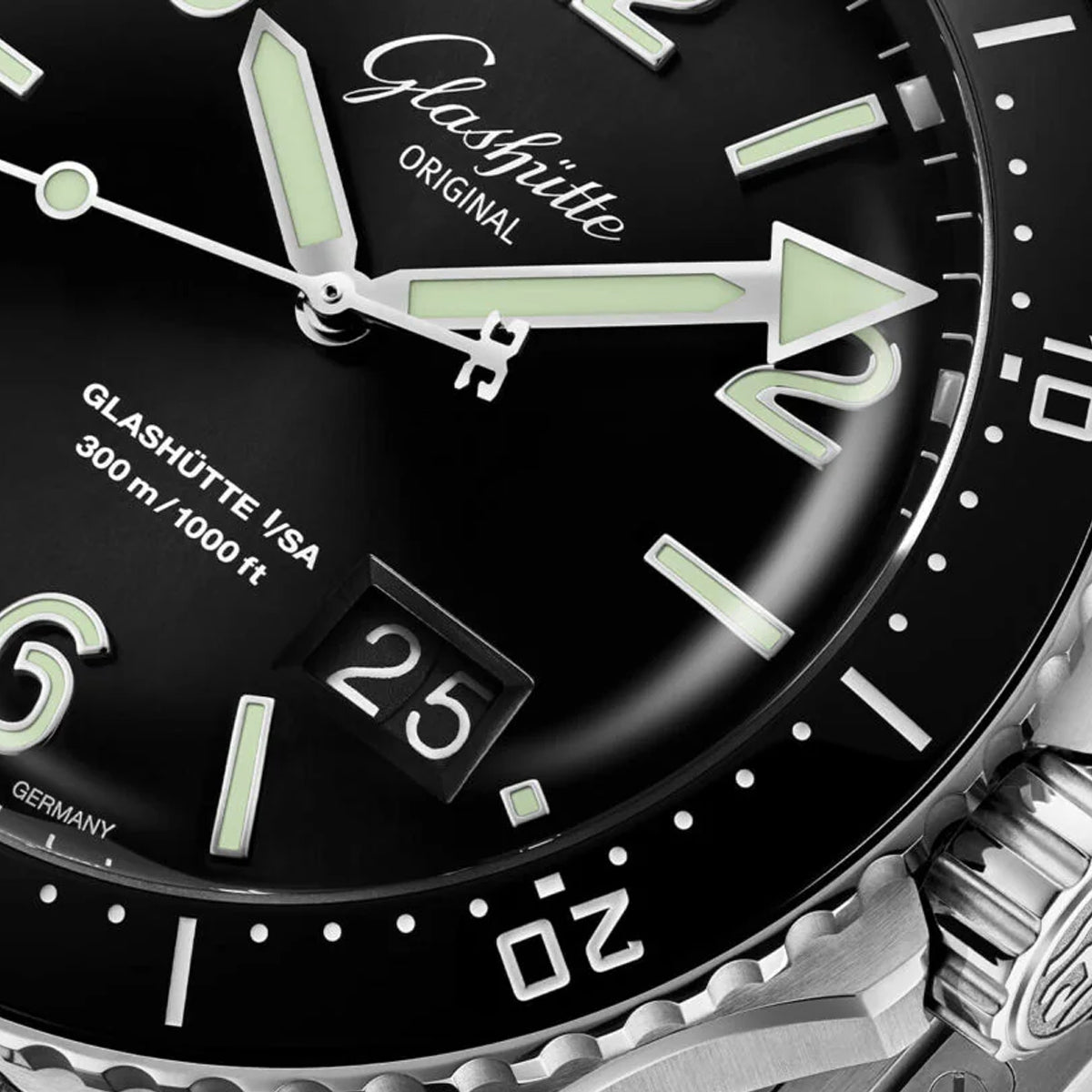 Glashütte Original SeaQ Panorama Date