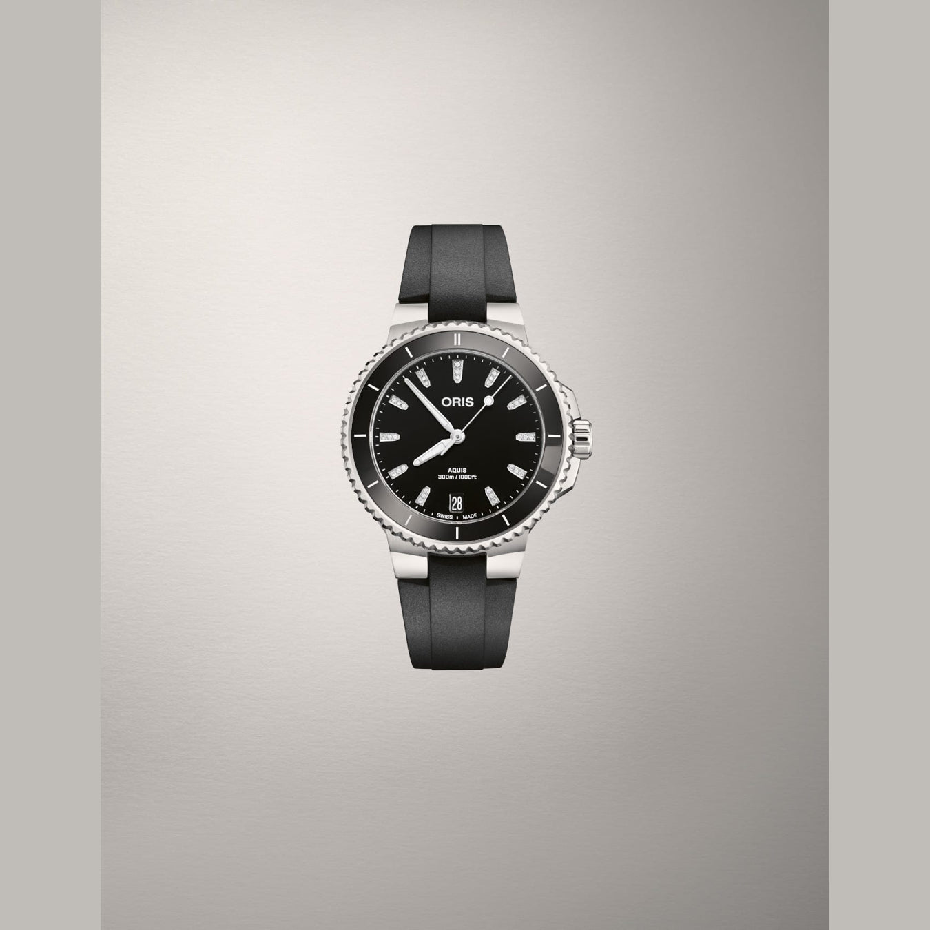 Oris 01 733 7792 4194-07 4 19 64FC Aquis Date Diamonds 36.50mm