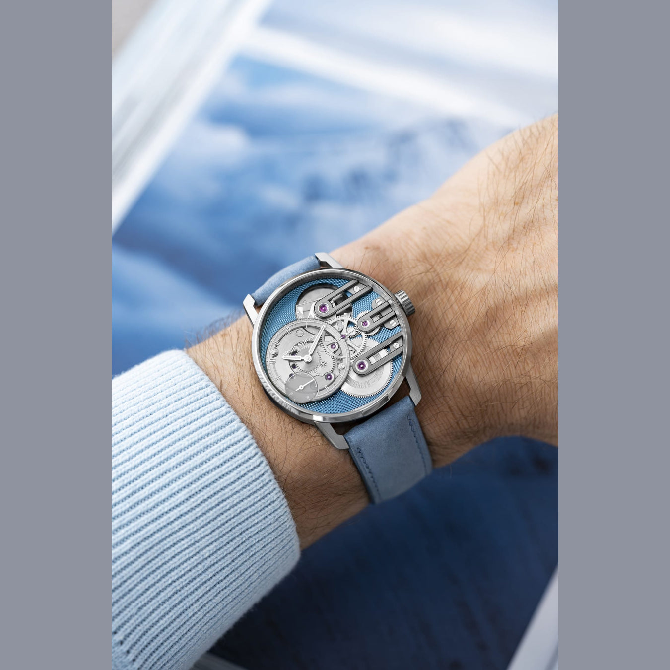 Armin Strom ST24-GEF.BLU Gravity Equal Force Ultimate Sapphire Blue