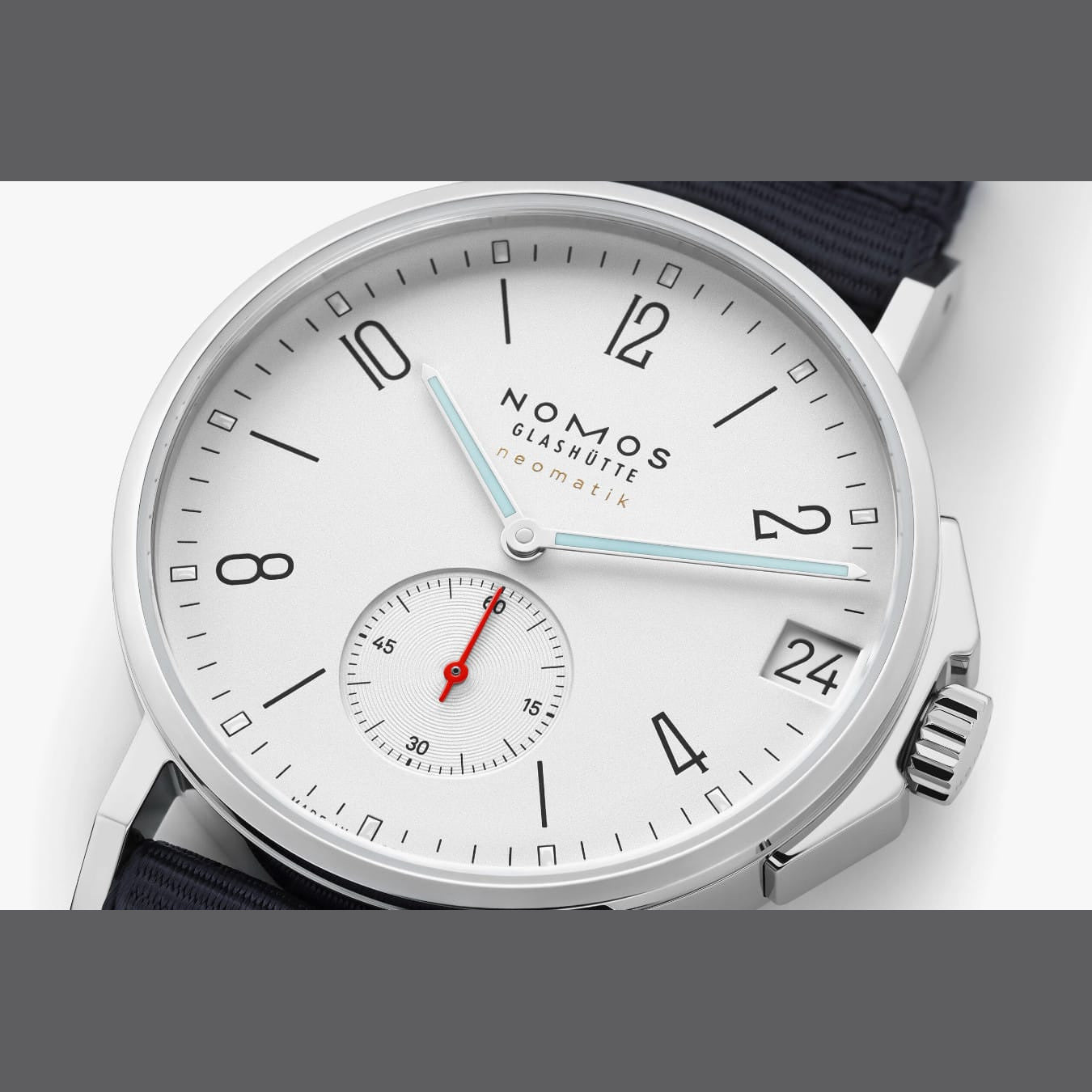 NOMOS Glashütte 525.SB Ahoi Neomatik 38 Date