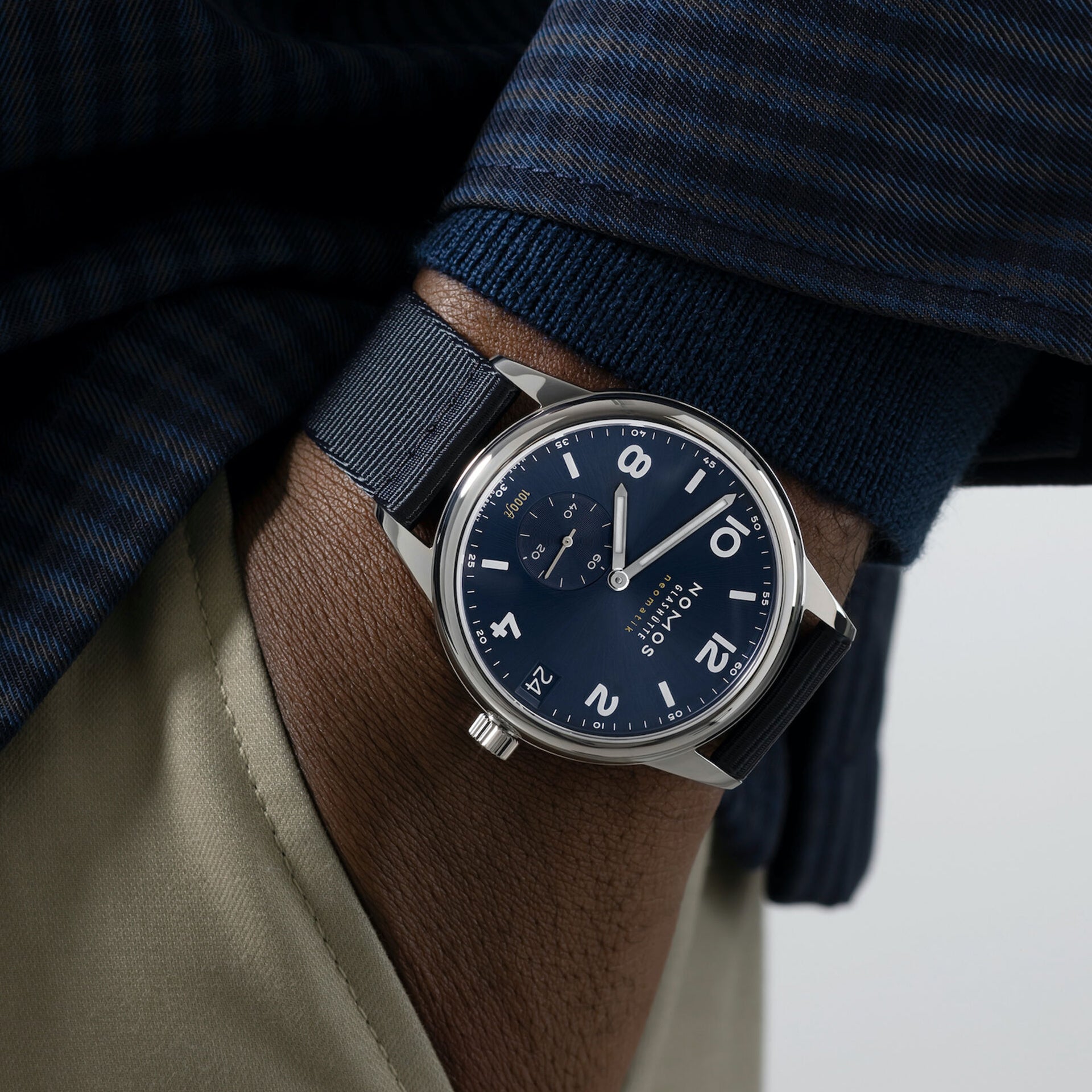 NOMOS Glashütte Club Sport Neomatik 42mm Date Blue