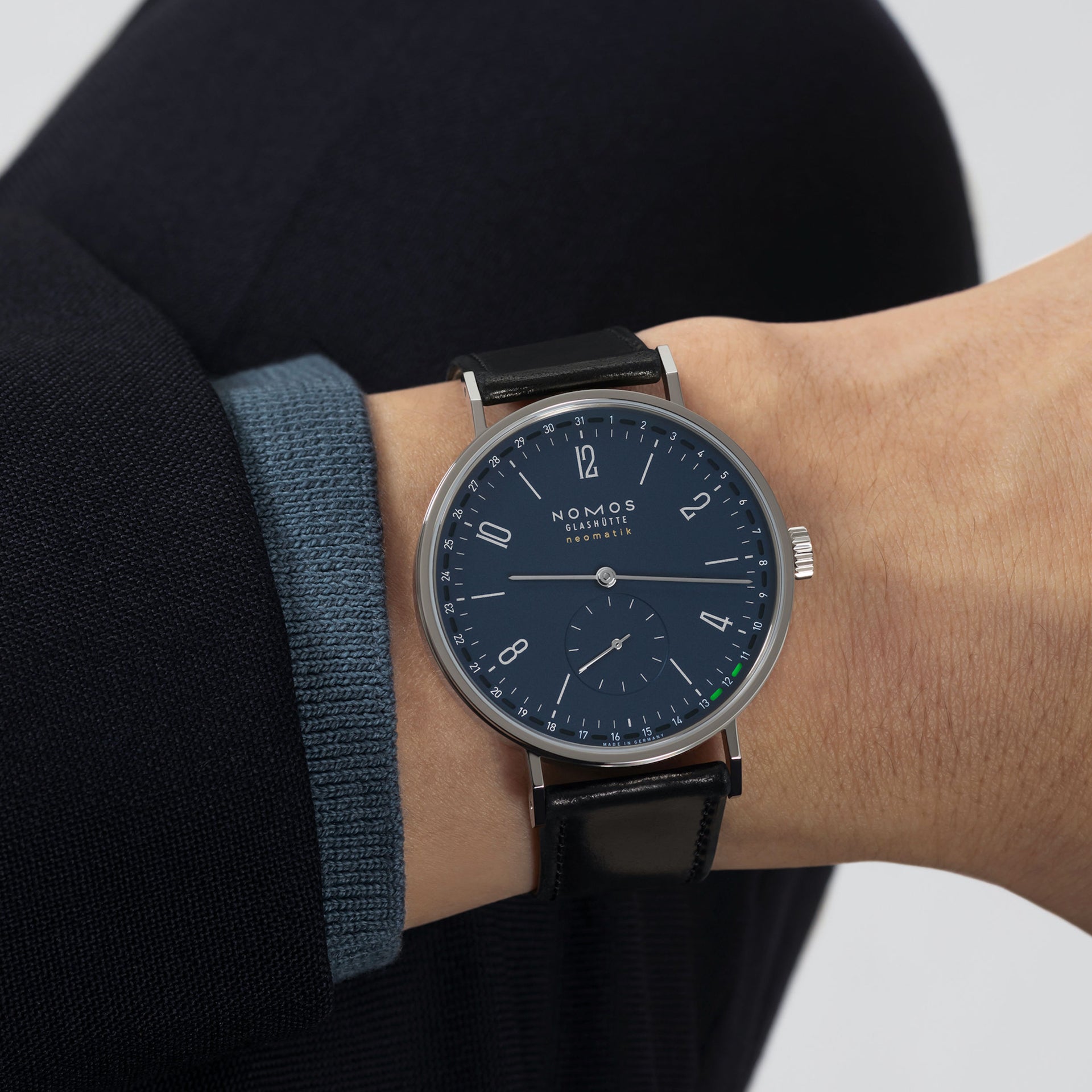 NOMOS Glashütte Tangente Neomatik 41 Update Midnight Blue
