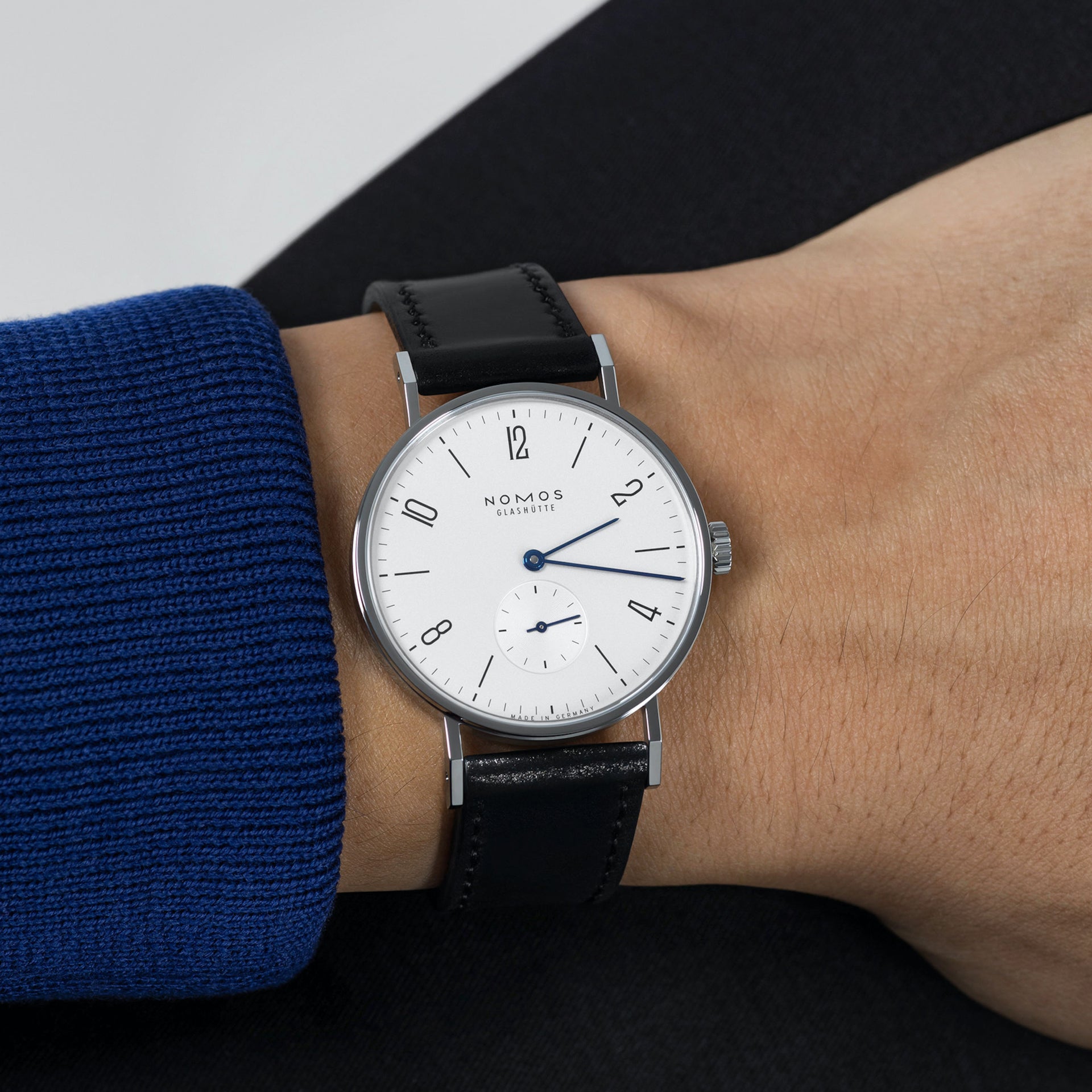 NOMOS Glashütte Tangente Sapphire Caseback