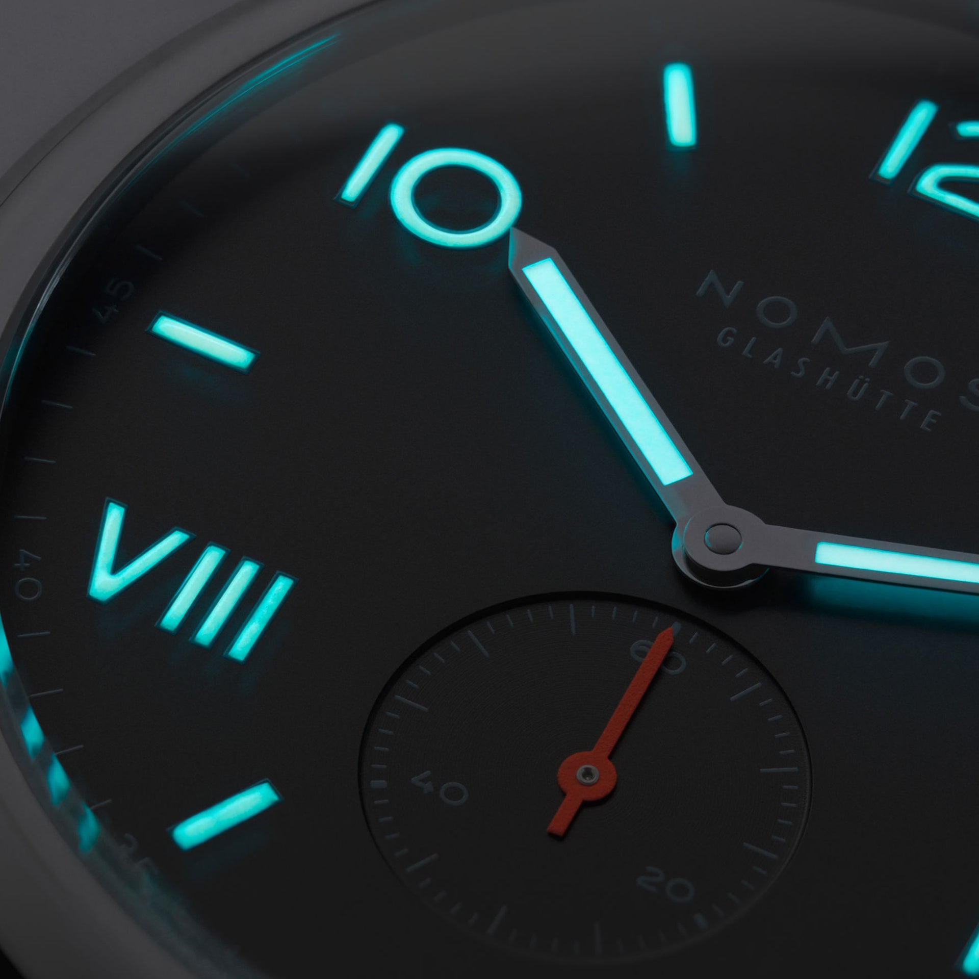 NOMOS Glashütte Club 38 Night