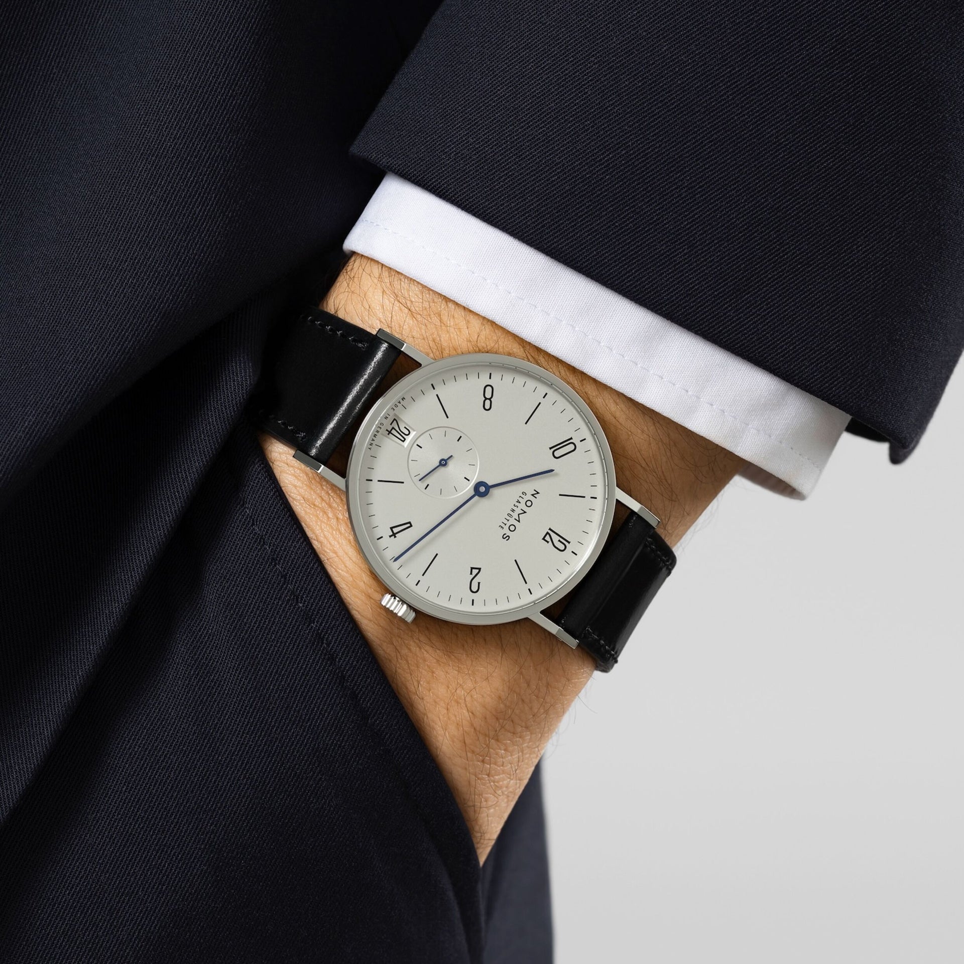 NOMOS Glashütte Tangente 38 Datum