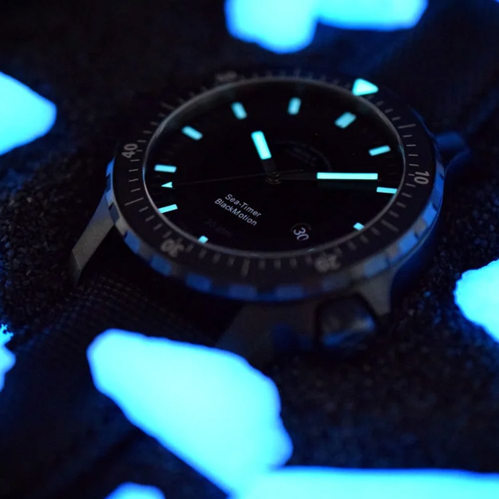 Mühle Glashütte Sea-Timer BlackMotion
