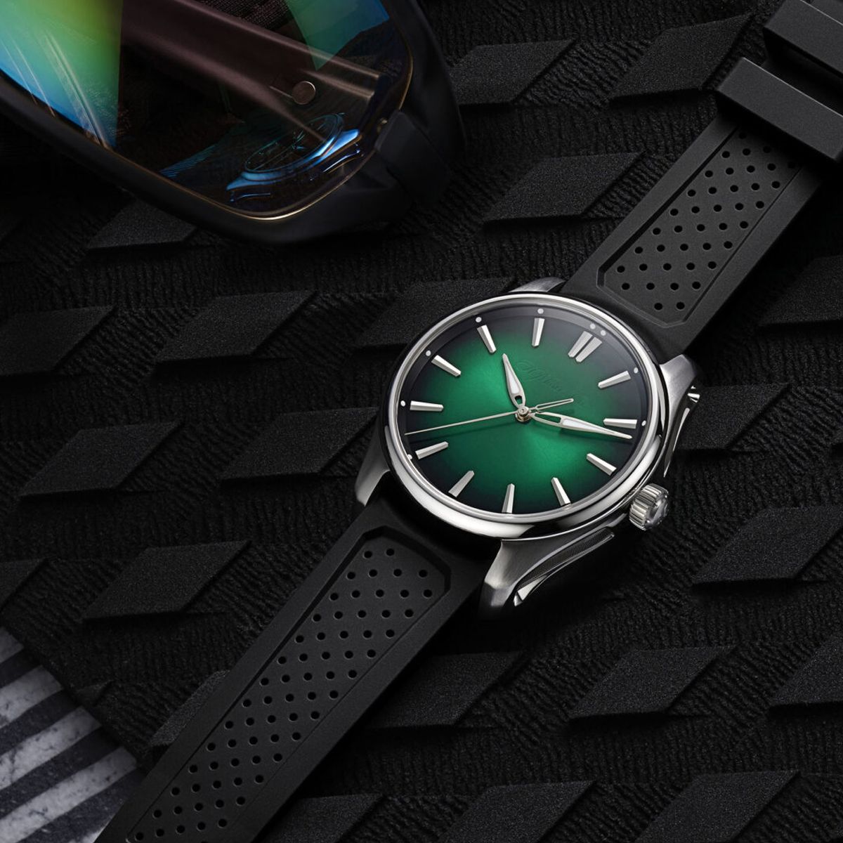 H. Moser & Cie. Pioneer Centre Seconds Cosmic Green