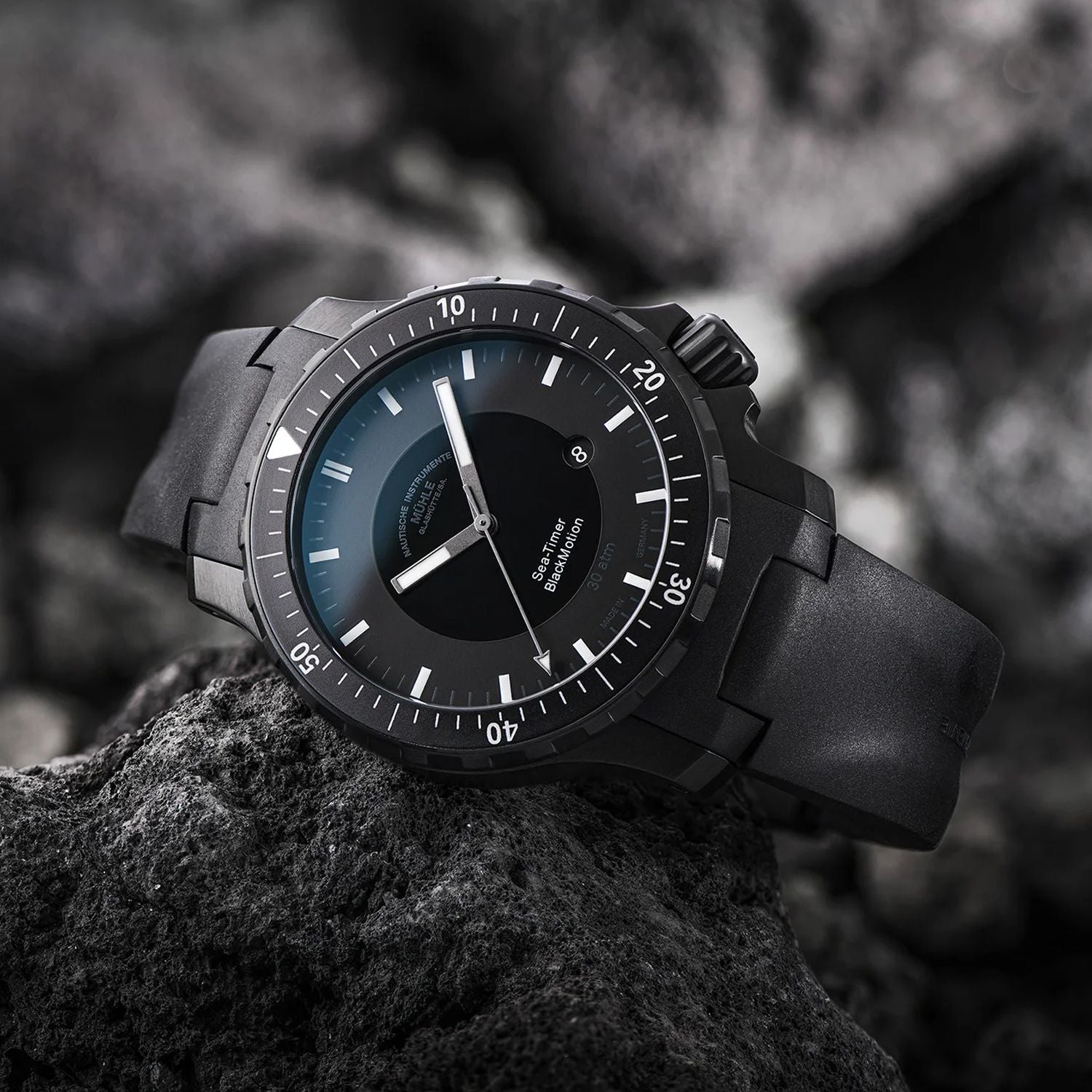Mühle Glashütte Sea-Timer BlackMotion