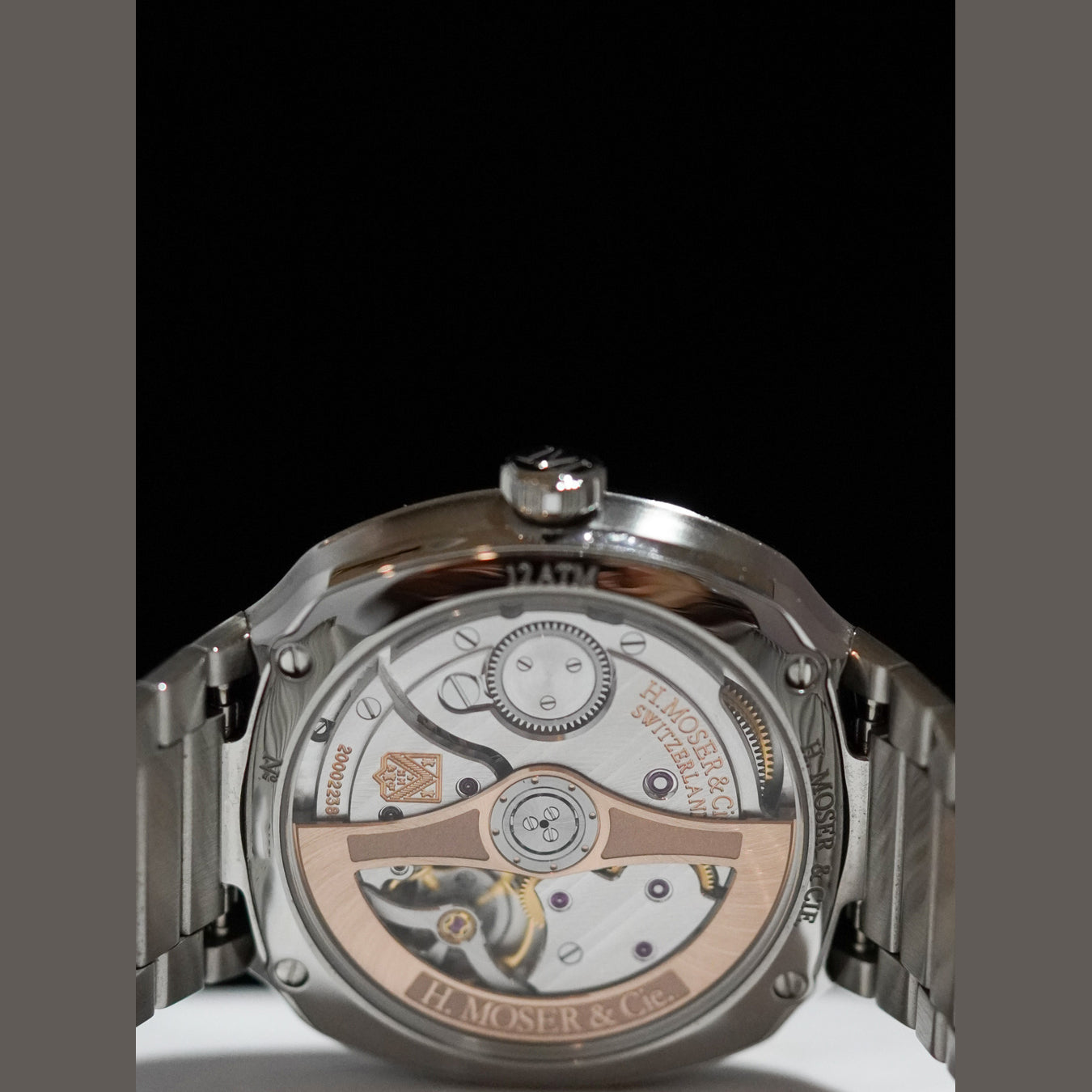 H. Moser & Cie. 6200-1200 Streamliner Green Dial