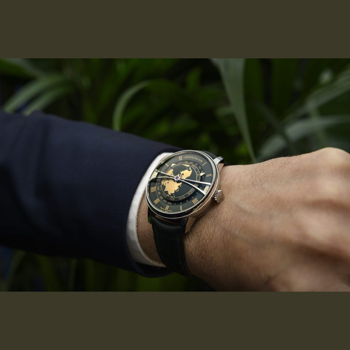 Arnold & Son 1WTBS.F01A.C1242S Globetrotter 42 Steel