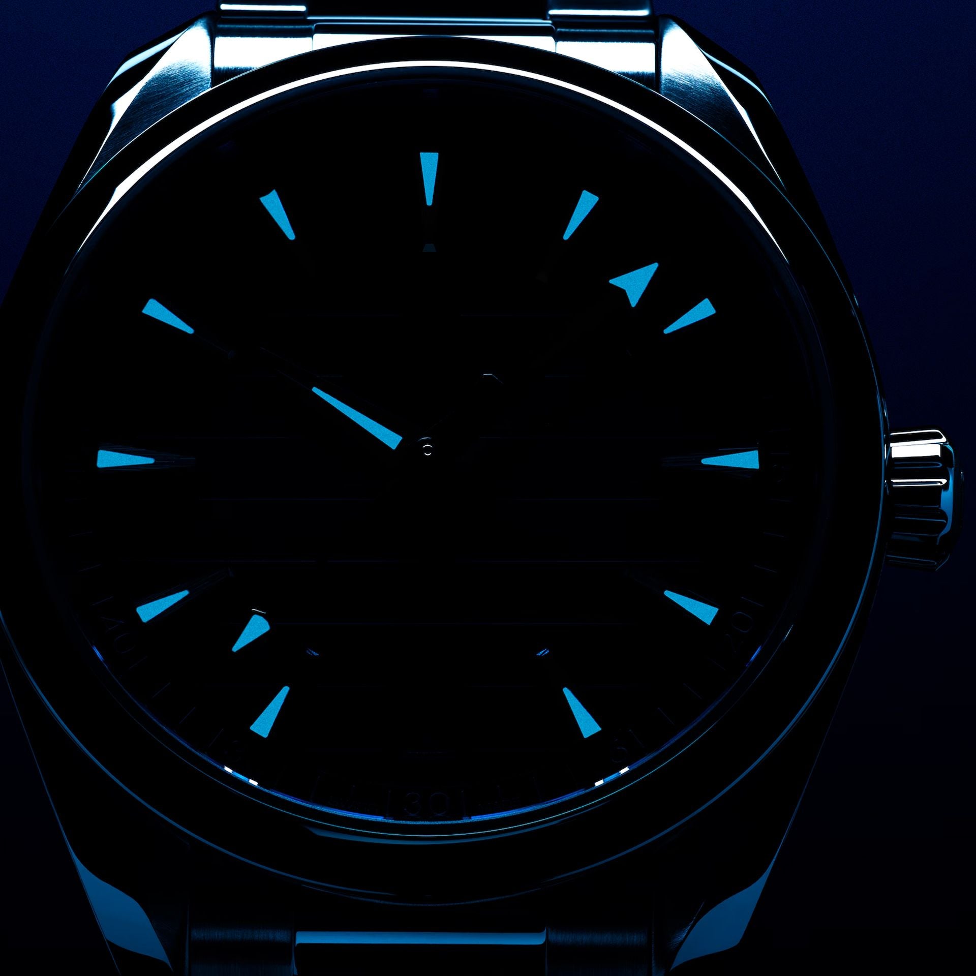 Omega 220.10.41.21.03.005 Seamaster Aqua Terra 150M Co-Axial Master Chronometer Summer Blue on Bracelet