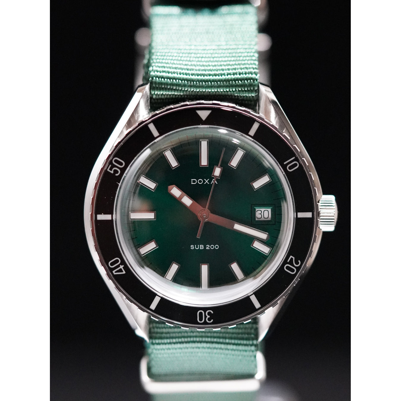 DOXA Sub 200 Sea Emerald 799.10.131.26-N On Nato Strap