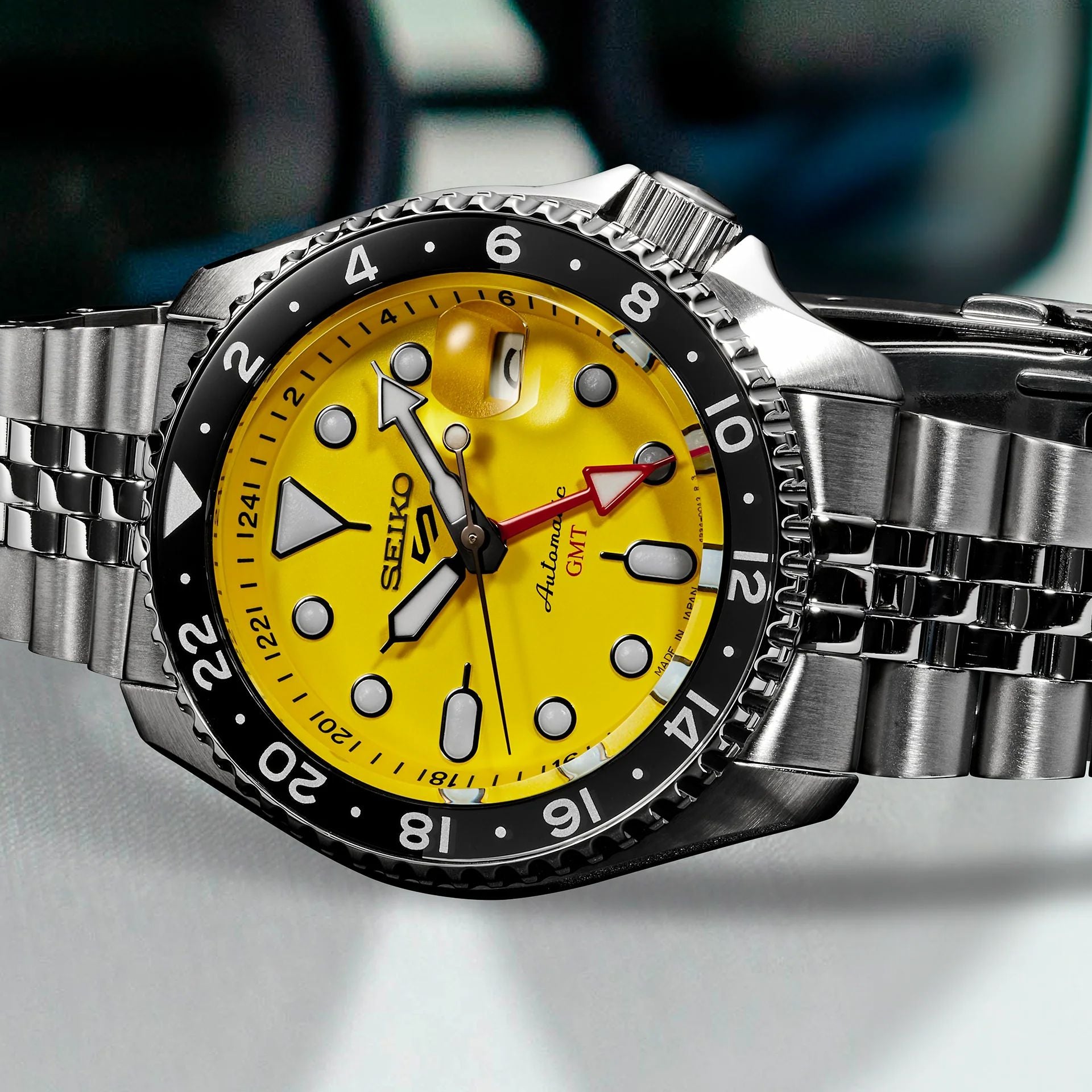 Seiko 5 Sports GMT SSK017 Yellow
