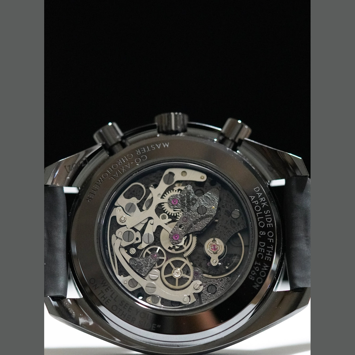 Omega 310.92.44.50.01.001 Speedmaster Dark Side Of The Moon Apollo 8
