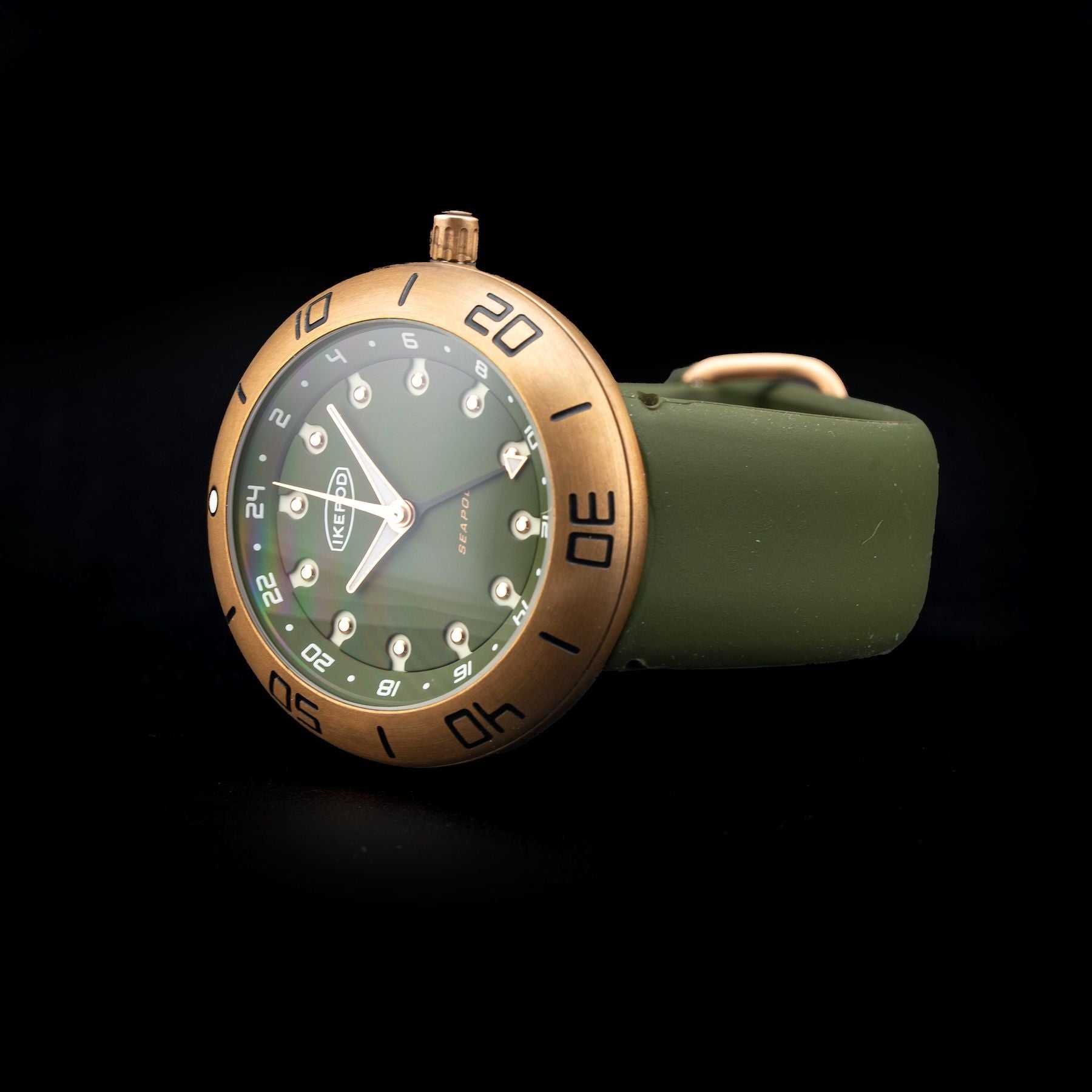 Ikepod S006-SI-LV Seapod GMT Diver Bronze Yves