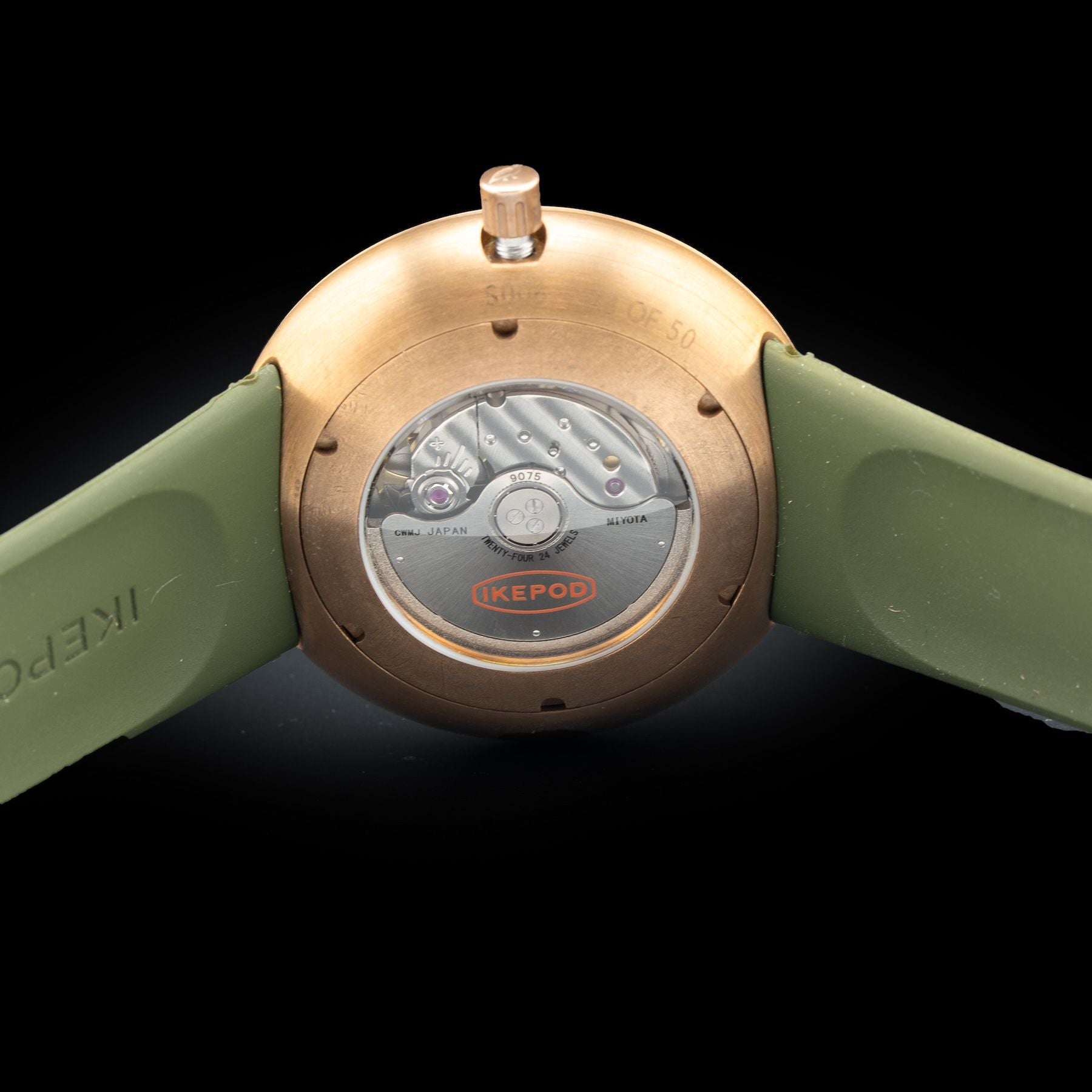 Ikepod S006-SI-LV Seapod GMT Diver Bronze Yves