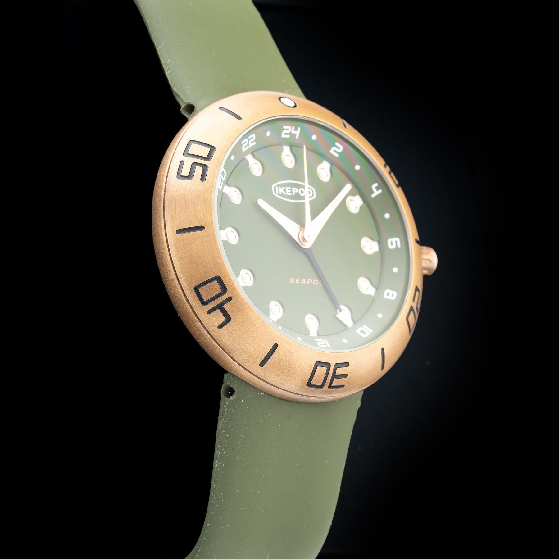 Ikepod S006-SI-LV Seapod GMT Diver Bronze Yves