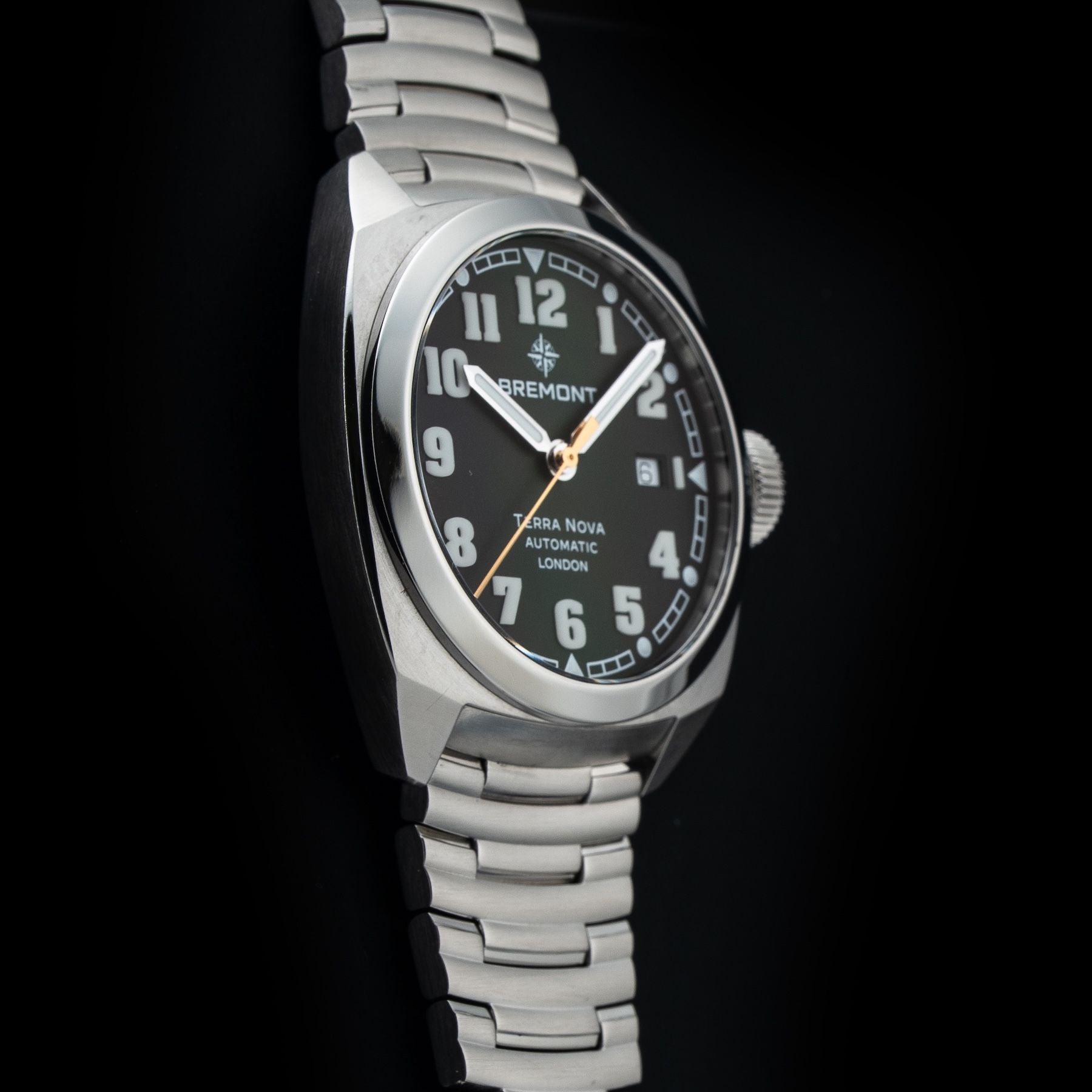 Bremont TN40-DT-SS-GN-B Terra Nova 40.5 Date Green Dial On Bracelet
