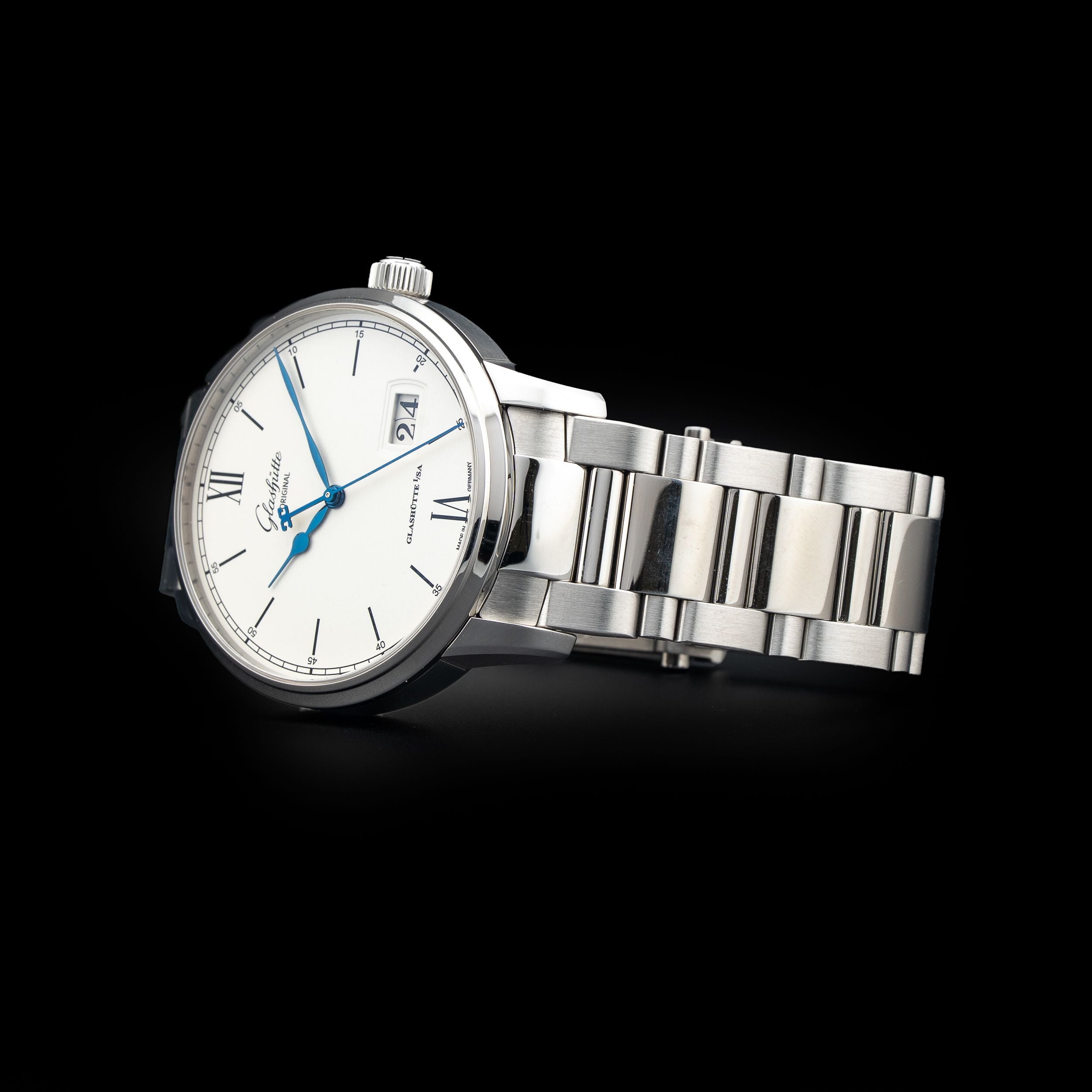 Glashütte Original 1-36-03-01-02-70 Senator Excellence Panorama Date