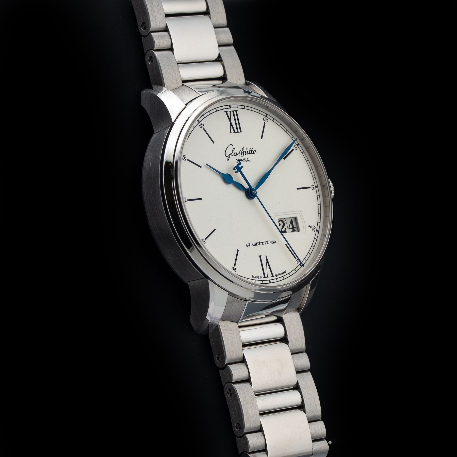 Glashütte Original 1-36-03-01-02-70 Senator Excellence Panorama Date