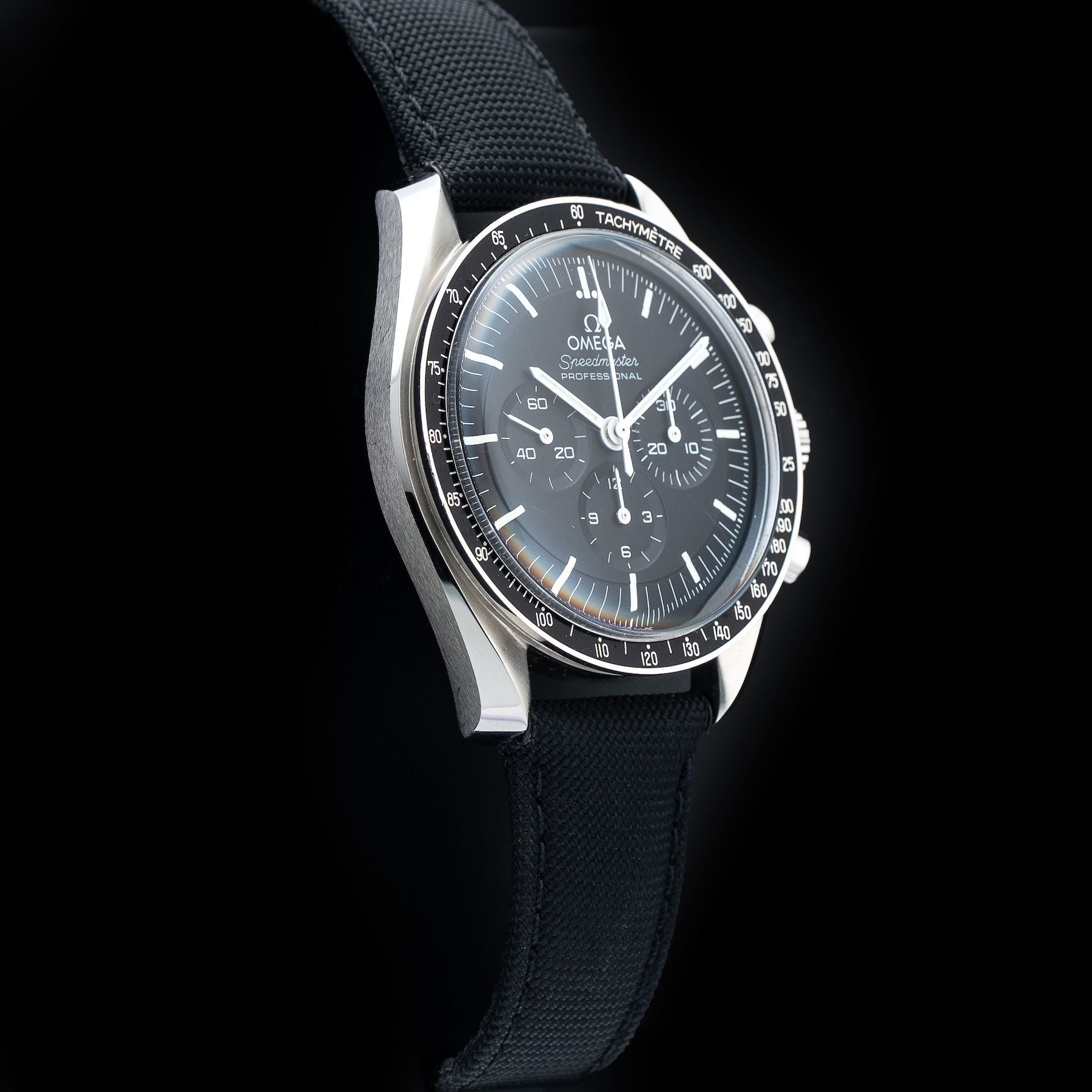 Omega 310.32.42.50.01.001 Speedmaster Professional Moonwatch