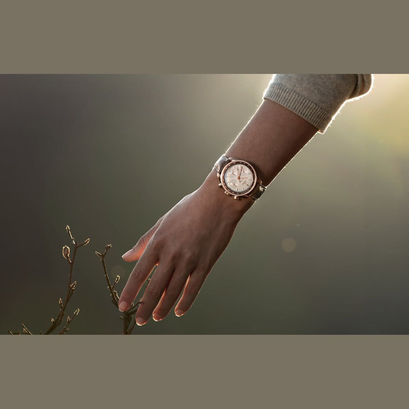 Omega 324.68.38.50.02.003 Speedmaster 38 Sedna Gold