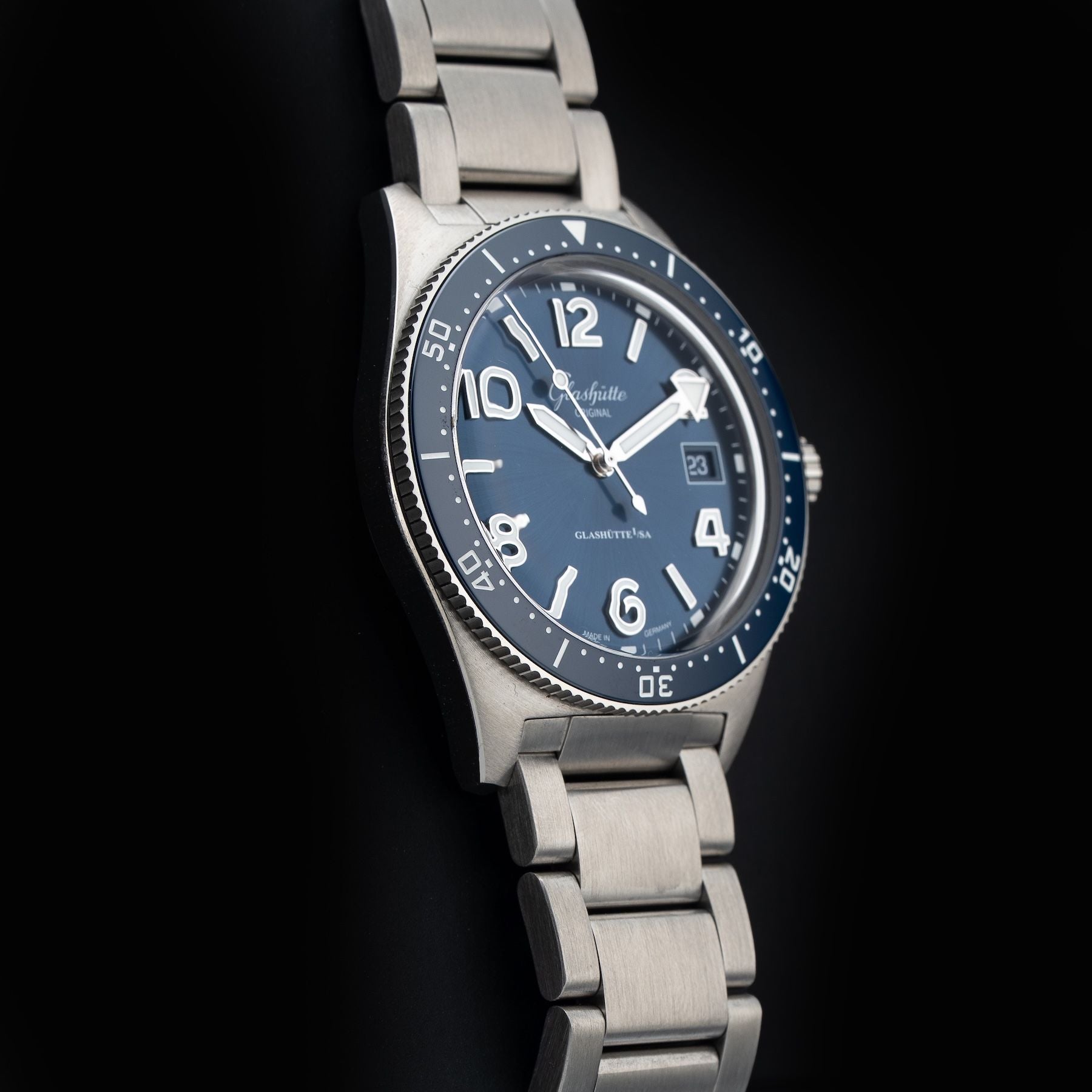 Glashütte Original SeaQ 1-39-11-09-81-70 Blue Dial