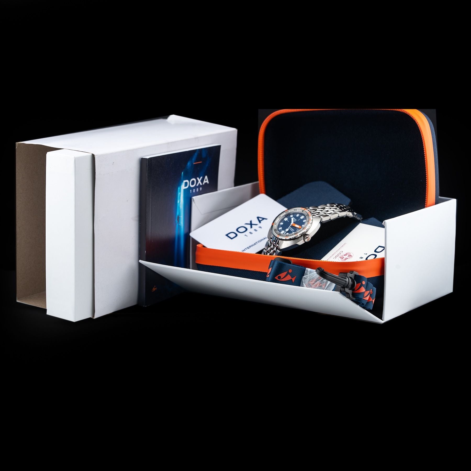 DOXA 804.10.201.10 Caribbean Iconic Dial