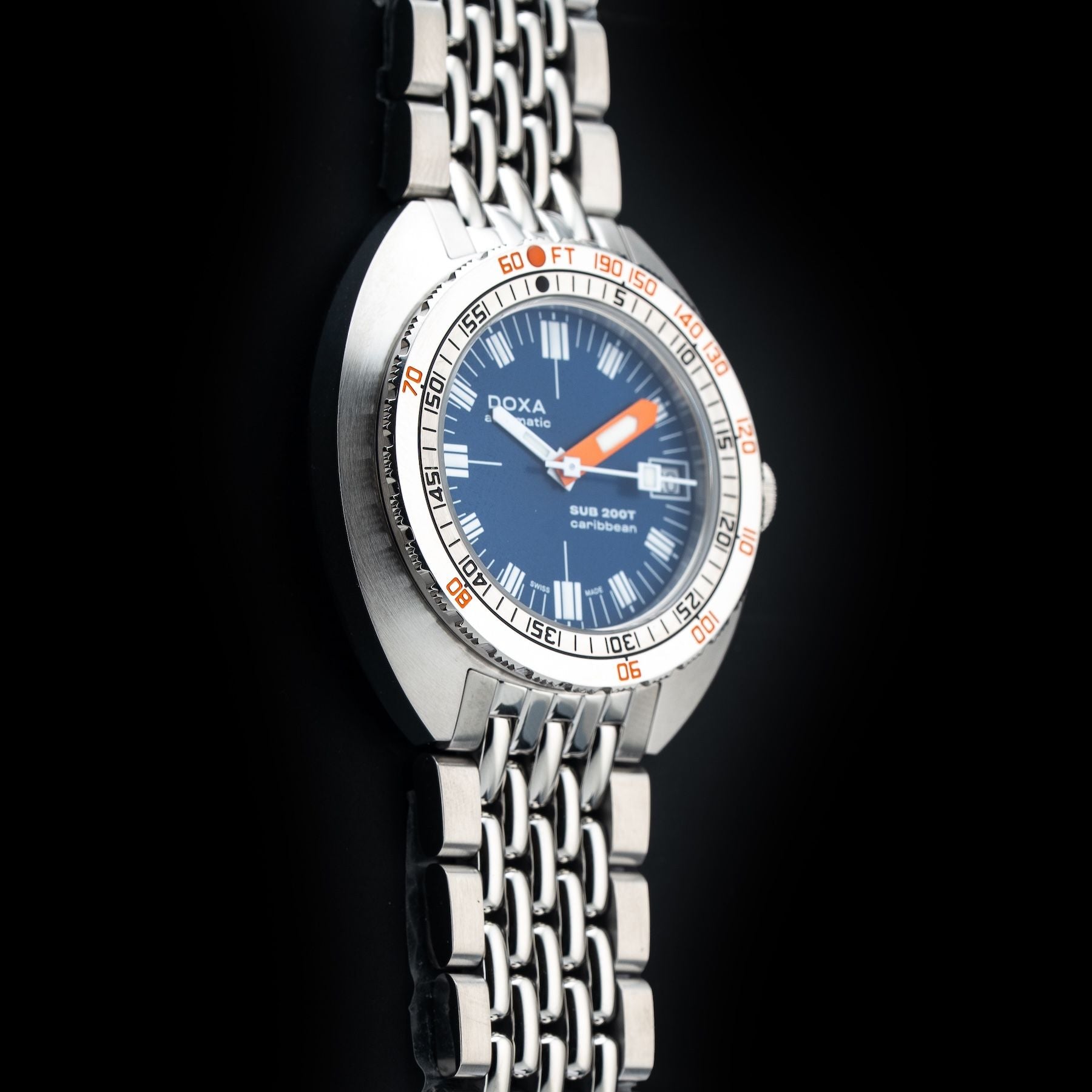 DOXA 804.10.201.10 Caribbean Iconic Dial