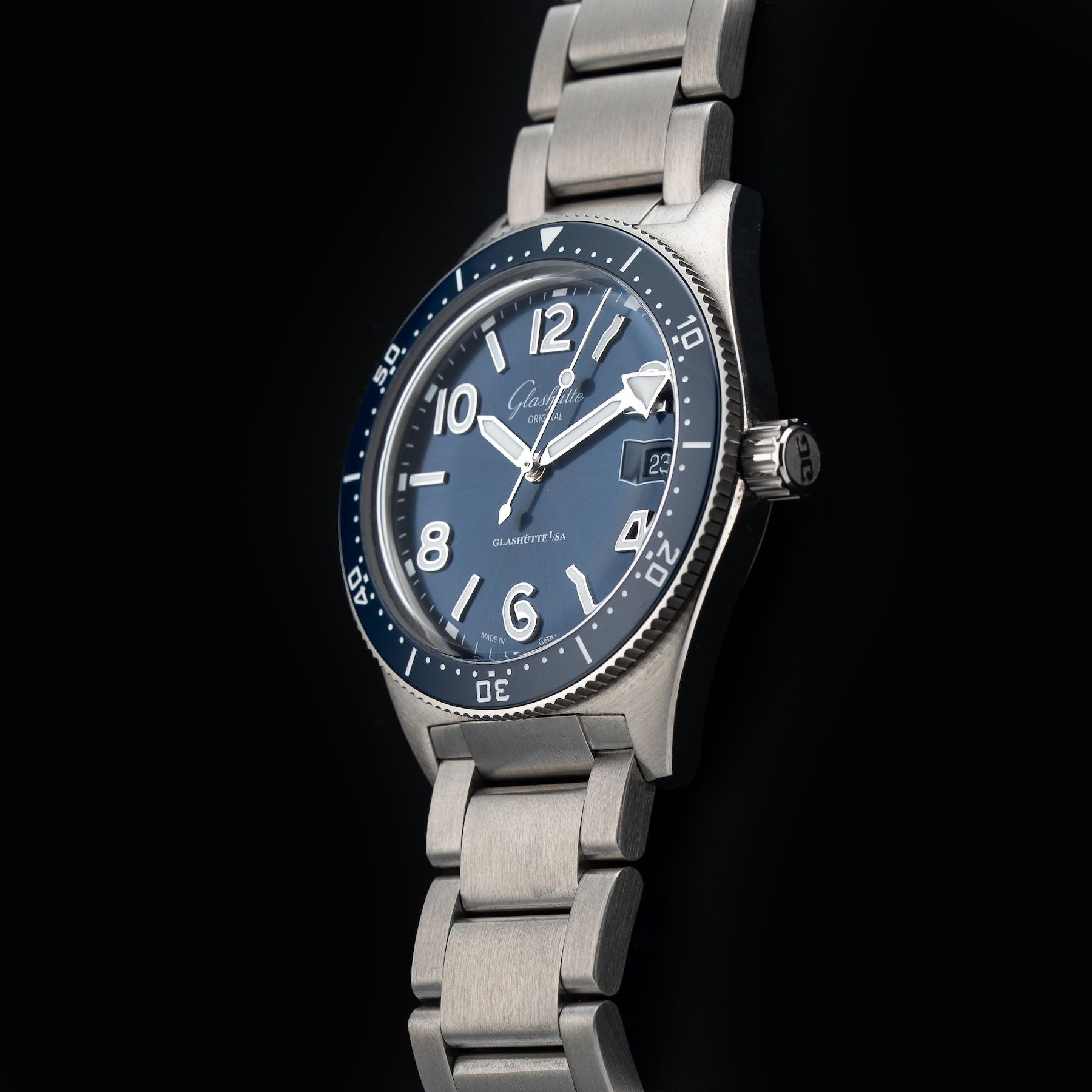 Glashütte Original SeaQ 1-39-11-09-81-70 Blue Dial