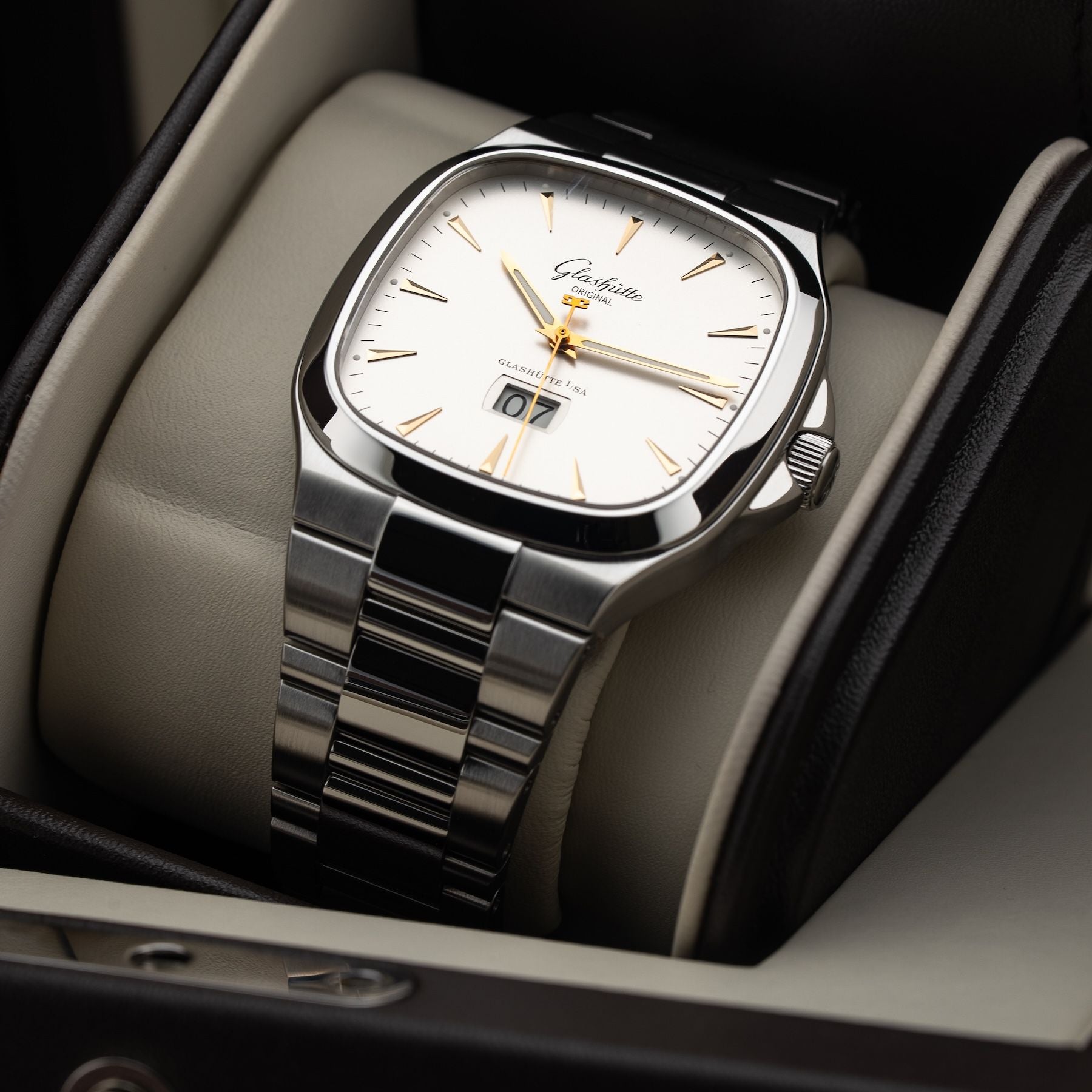 Glashütte Original Seventies Panorama Date 39-47-11-12-14