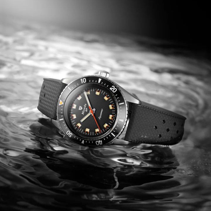 Nivada Grenchen 32068A01 Aquamar Black On Rubber Strap