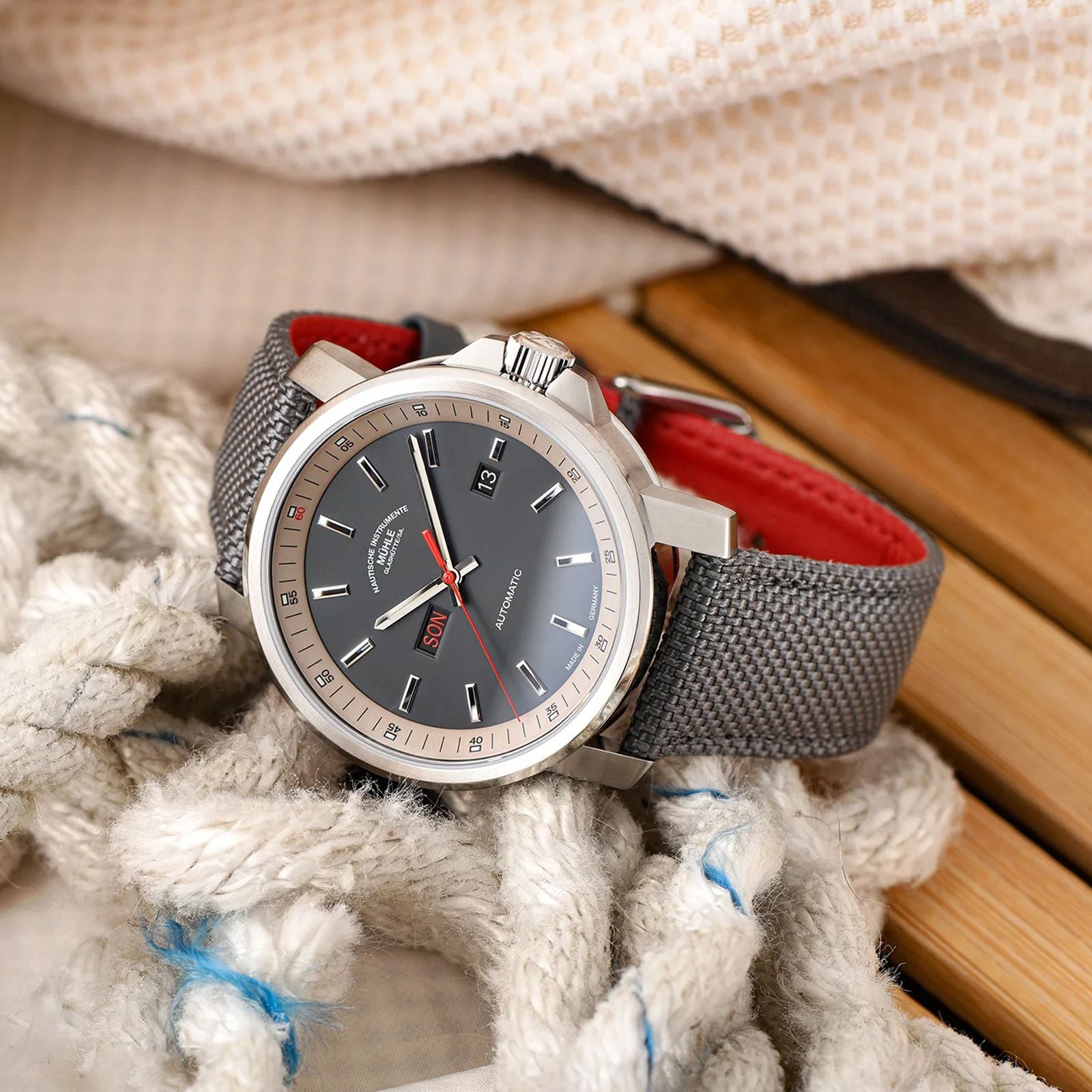 Mühle Glashütte 29er Tag/Datum