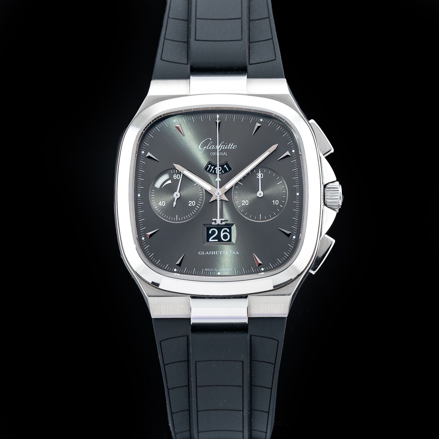 Glashütte Original 1-37-02-01-02-33 Seventies Chronograph Panorama Date