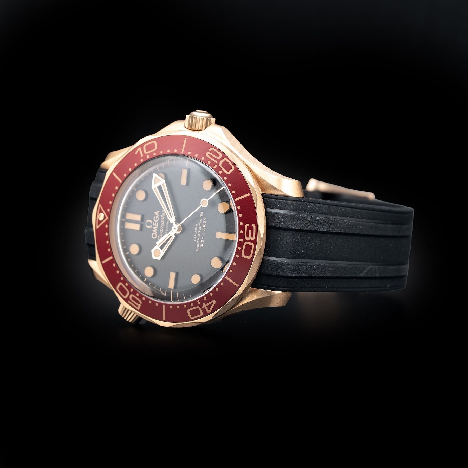 Omega 210.92.42.20.01.003 Seamaster Diver 300M Bronze Gold On Rubber Strap