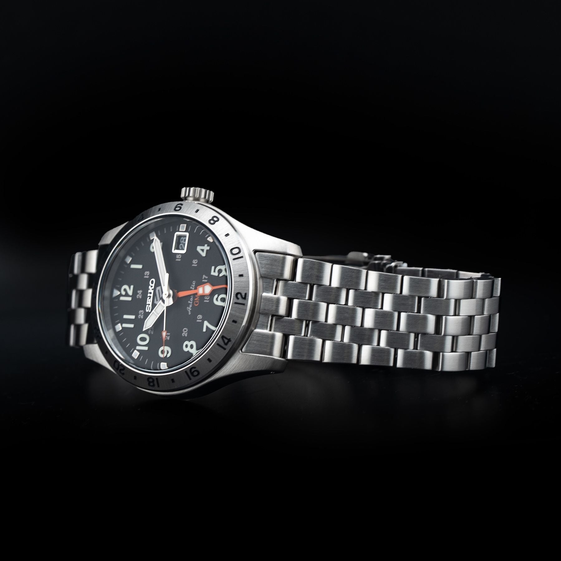 Seiko 5 Sports SBSC011