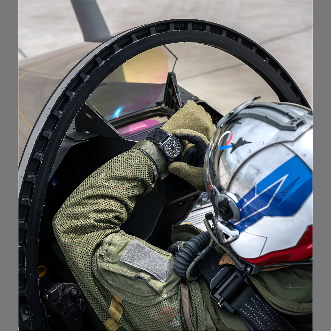Bell & Ross BR0394-RSD-CE/SRB Chronograph Rafale Solo Display