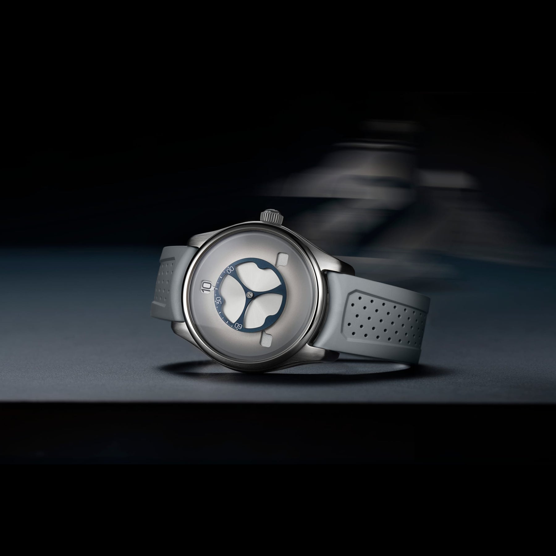 H. Moser & Cie. 3240-1200 Flying Hours White Fumé Dial