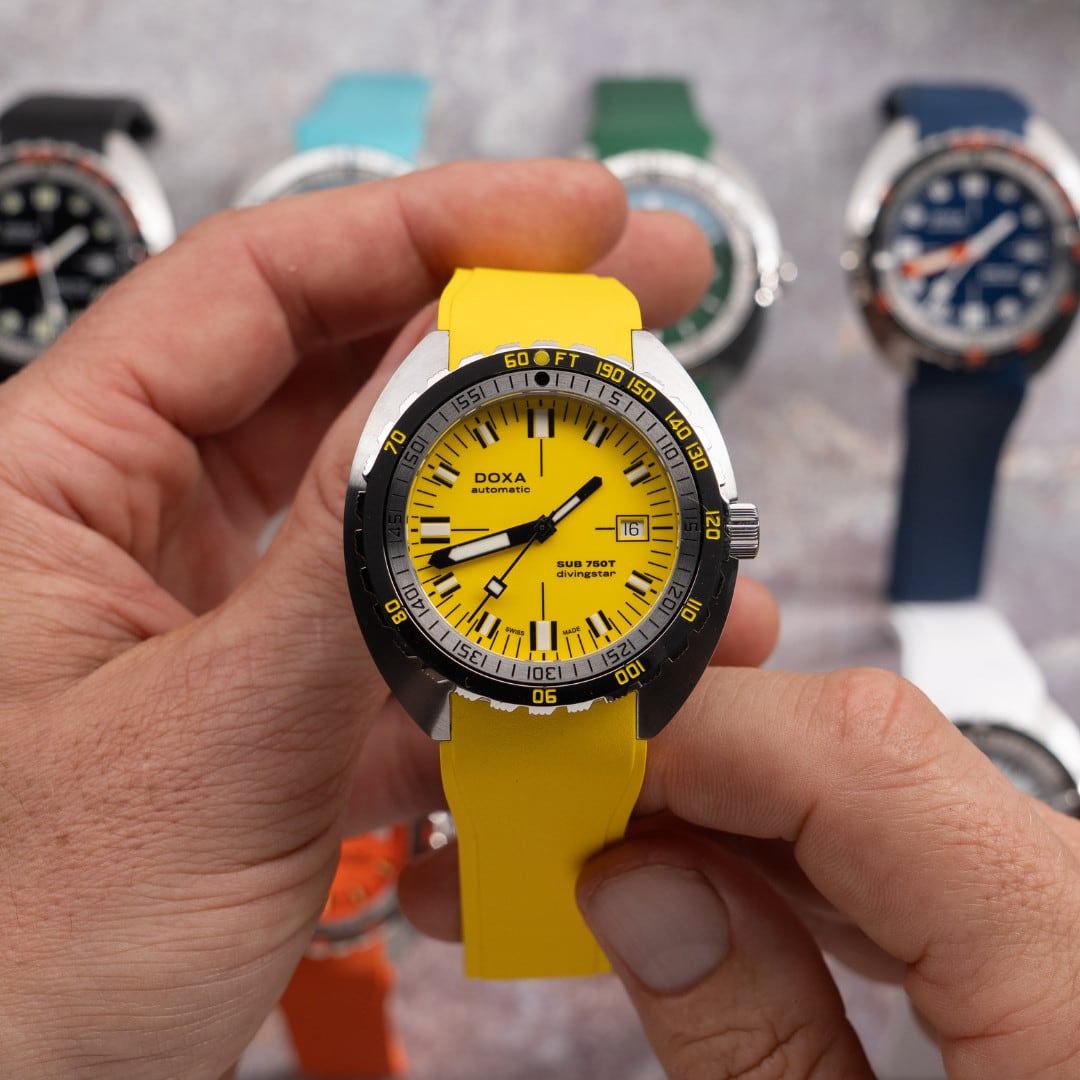 DOXA SUB 750T Divingstar 825.10.361.31 On Strap