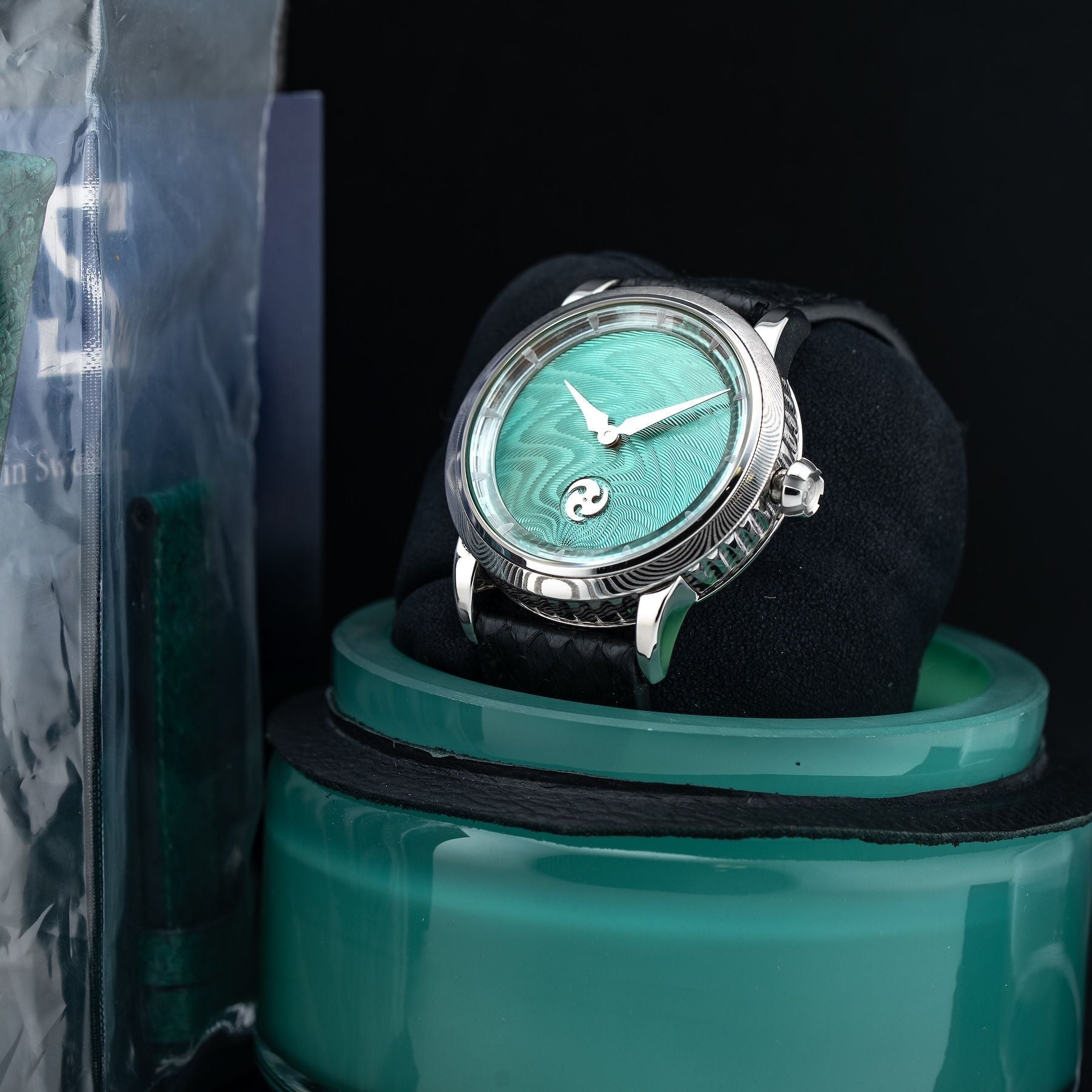 GoS Norrsken Northern Lights Guilloche Green
