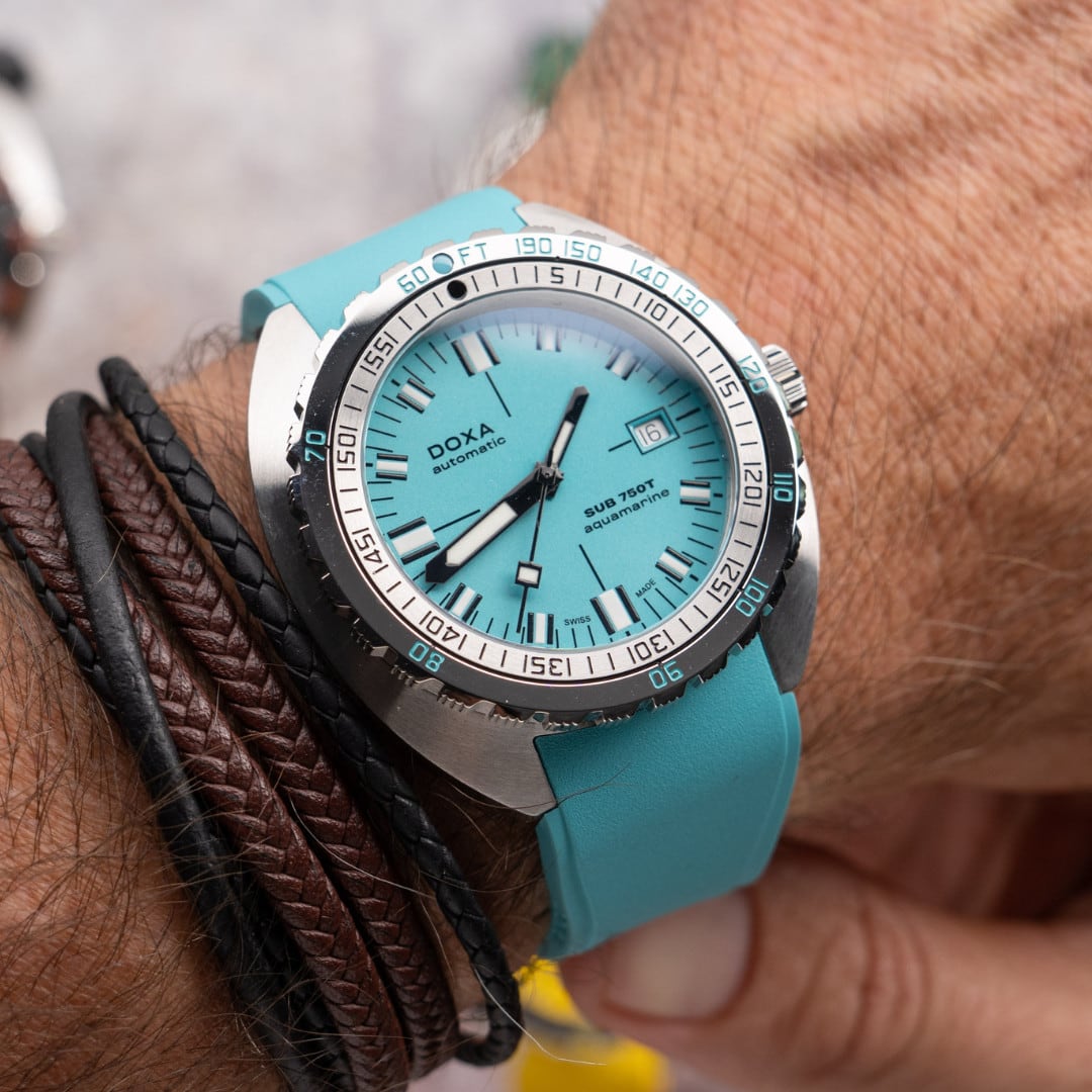DOXA SUB 750T Aquamarine 825.10.241.25 On Strap