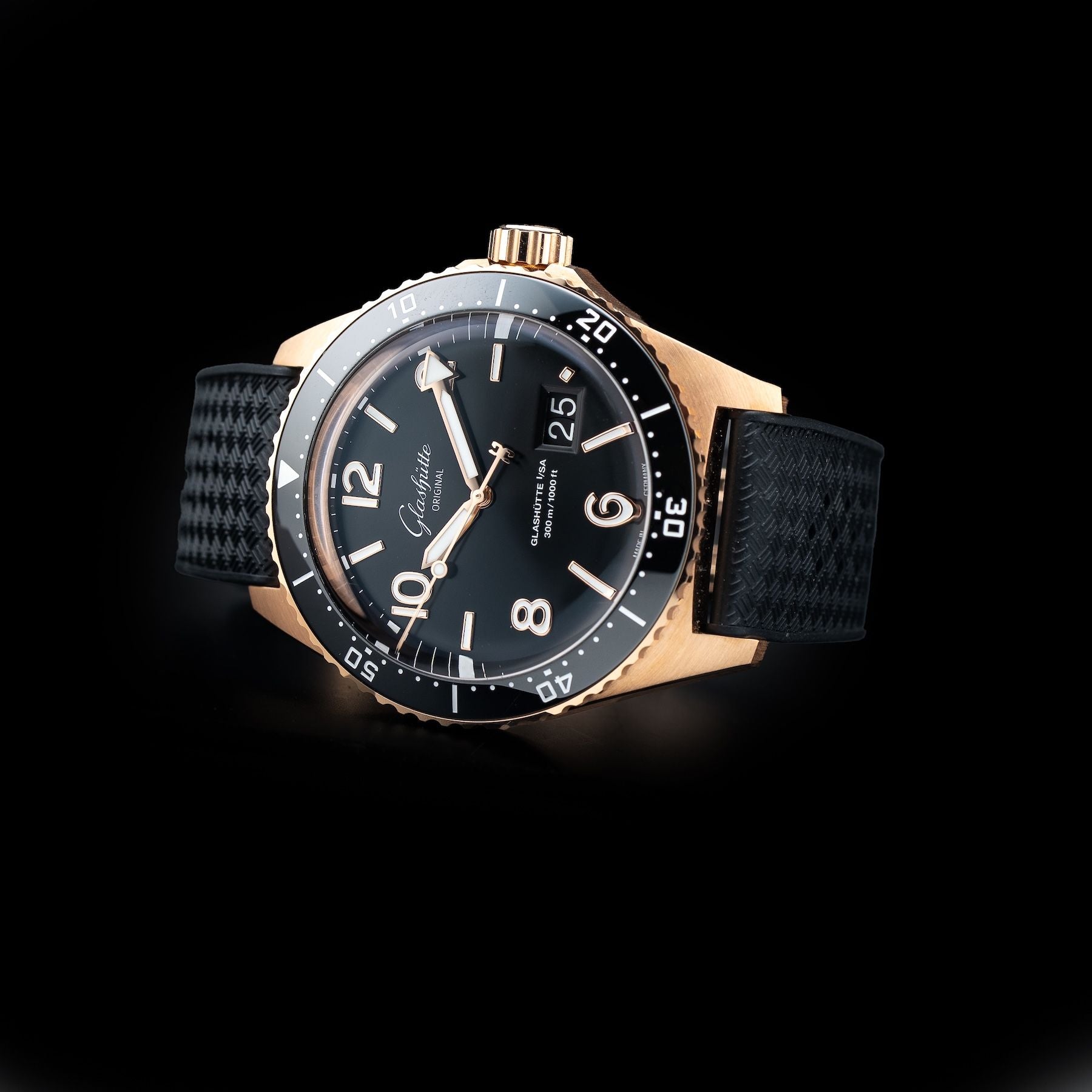 Glashütte Original 1-36-13-03-90-33 SeaQ Panorama Date Red Gold